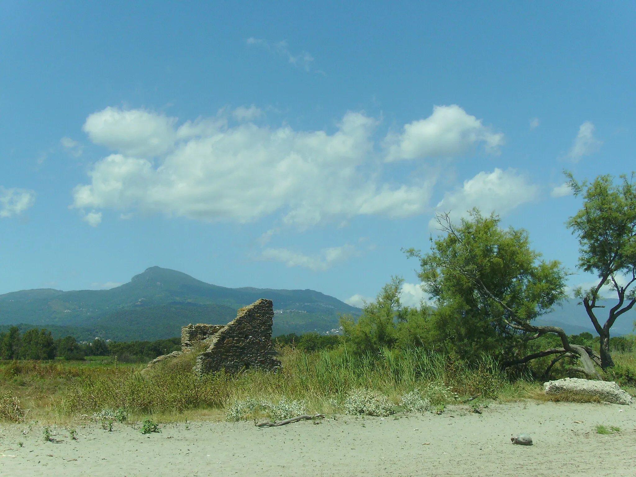 Photo showing: Ruines de la tour génoise