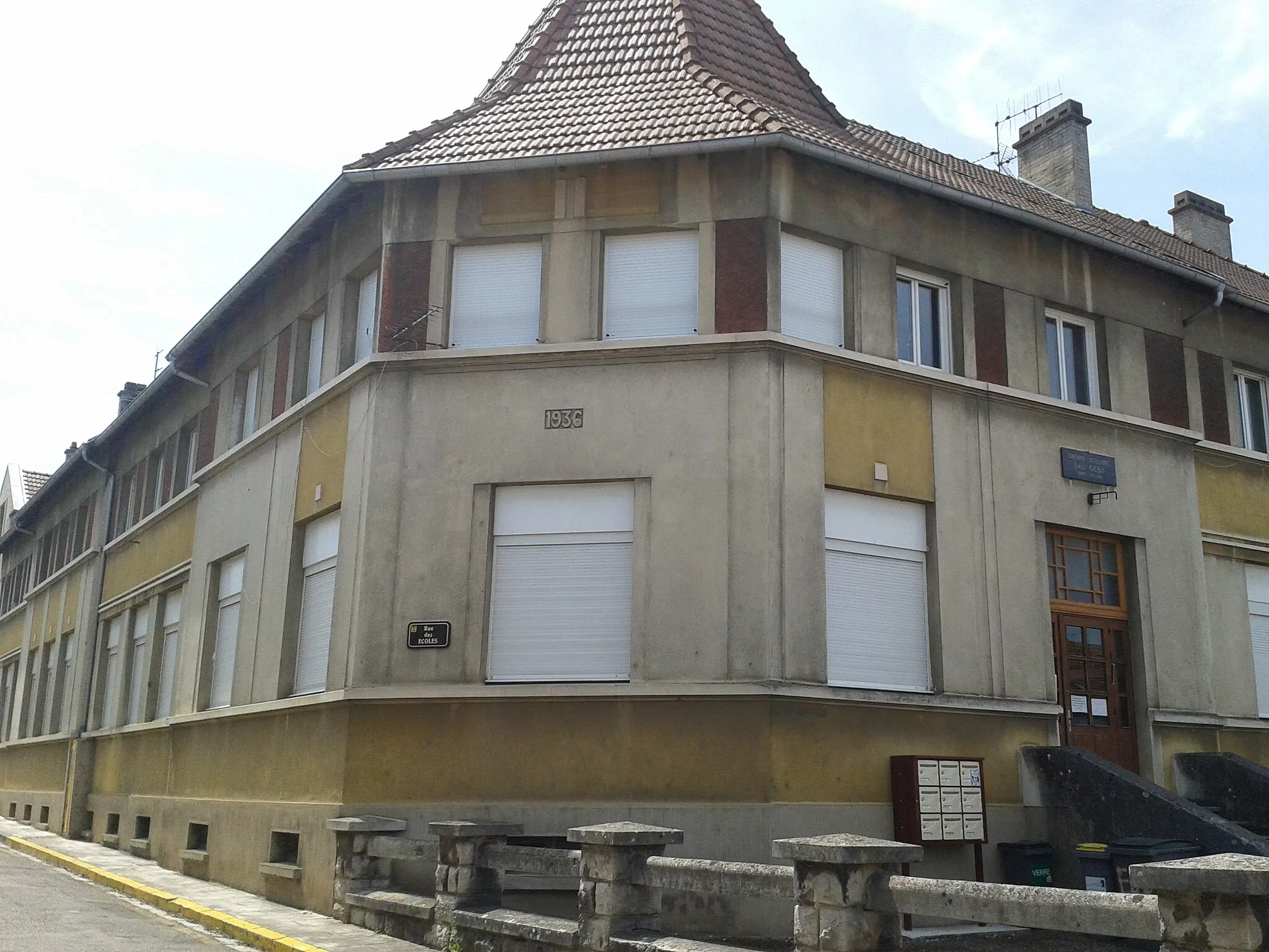 Photo showing: L'école de Pont d'Echenoz-la-Méline