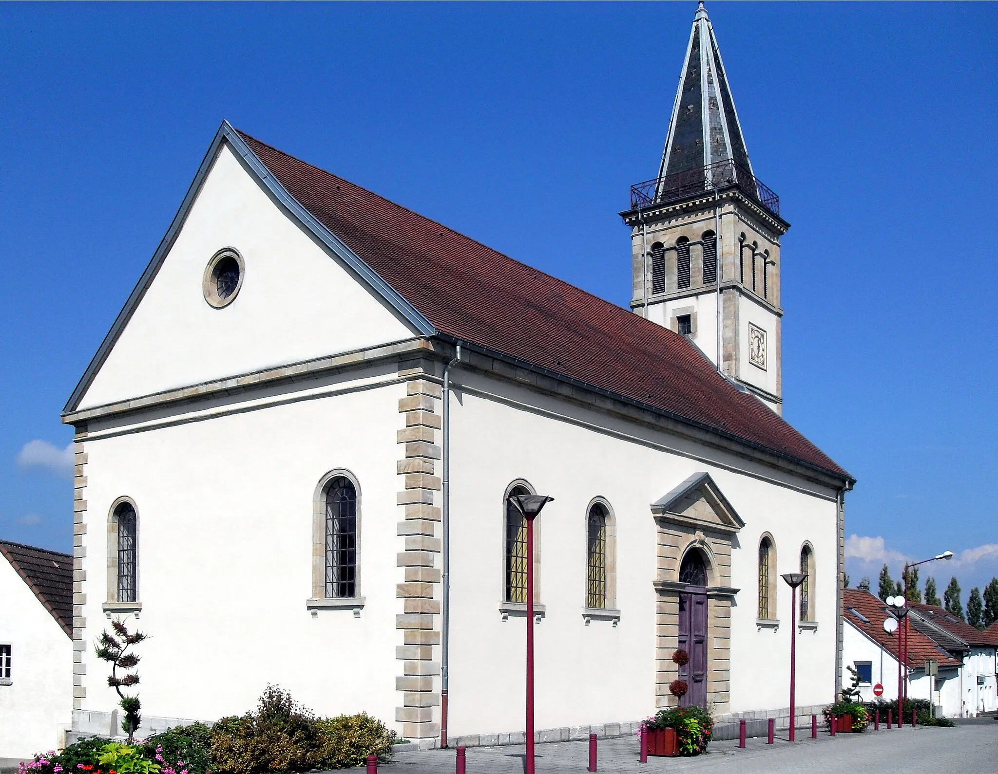 Photo showing: Le temple protestant d'Exincourt, côté sud-est