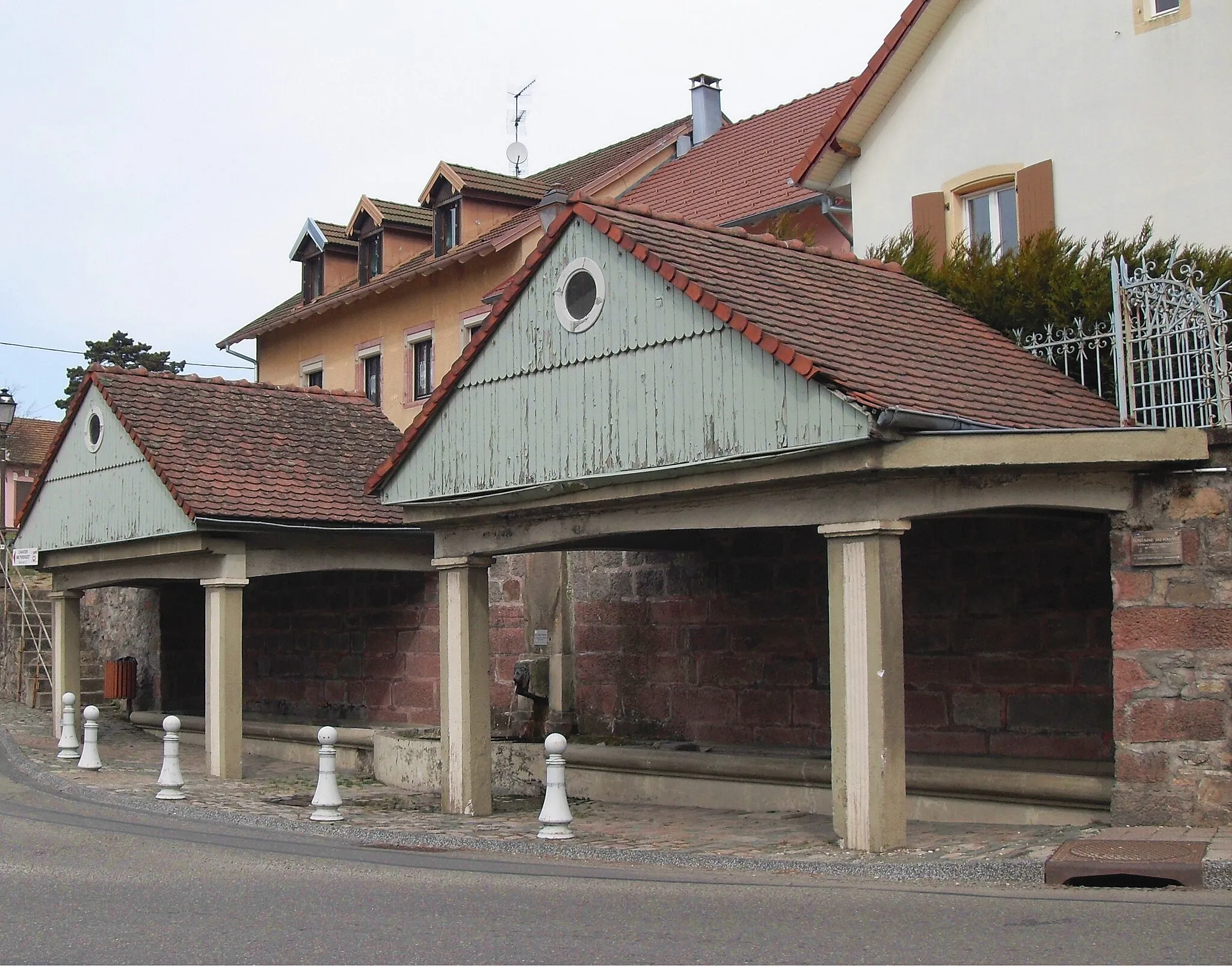 Photo showing: L'ancien lavoir à Giromagny