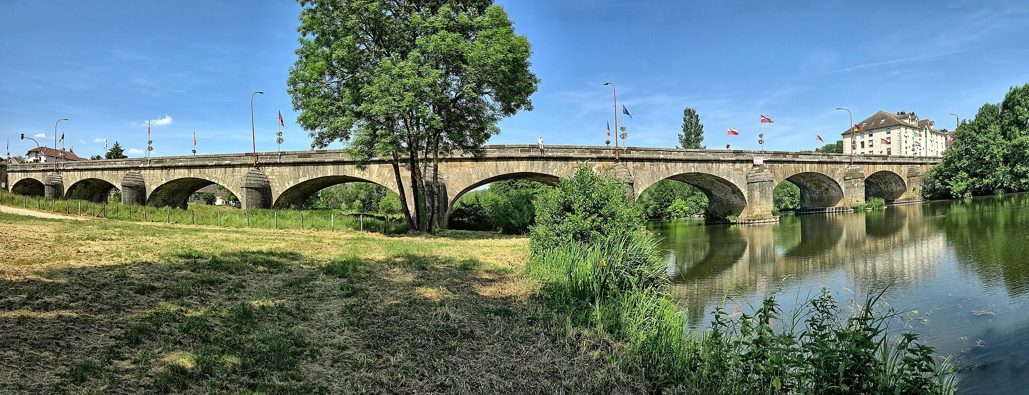 Photo showing: Le pont sur la Saône