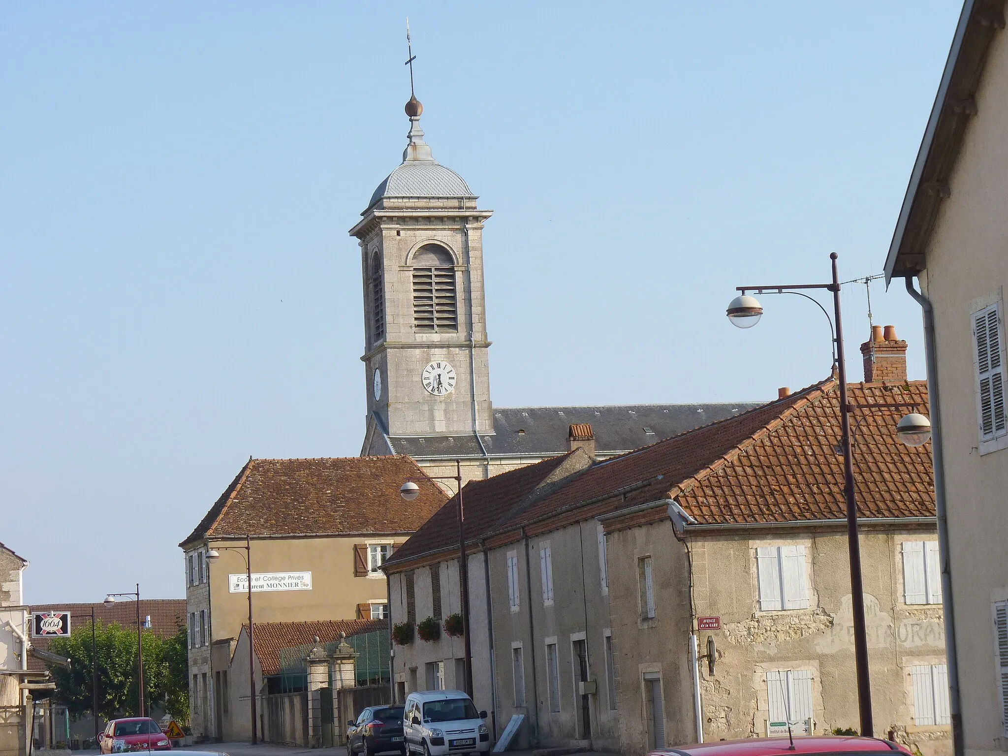 Photo showing: This building is inscrit au titre des monuments historiques de la France. It is indexed in the base Mérimée, a database of architectural heritage maintained by the French Ministry of Culture, under the reference PA00125409 .