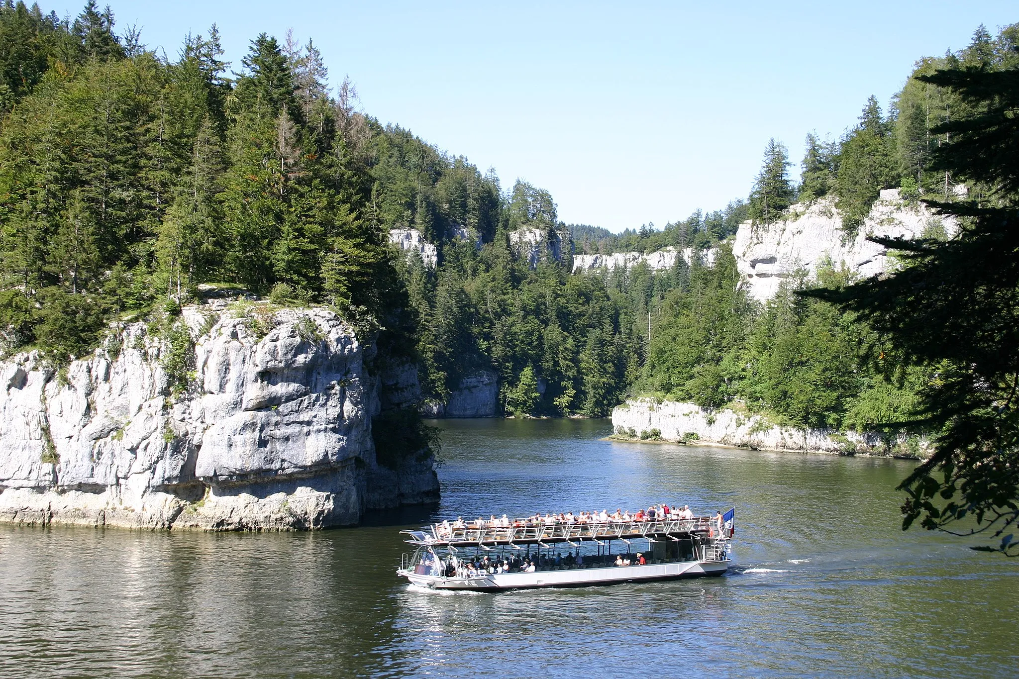 Photo showing: Bateaux croisières pour le Saut du Doubs