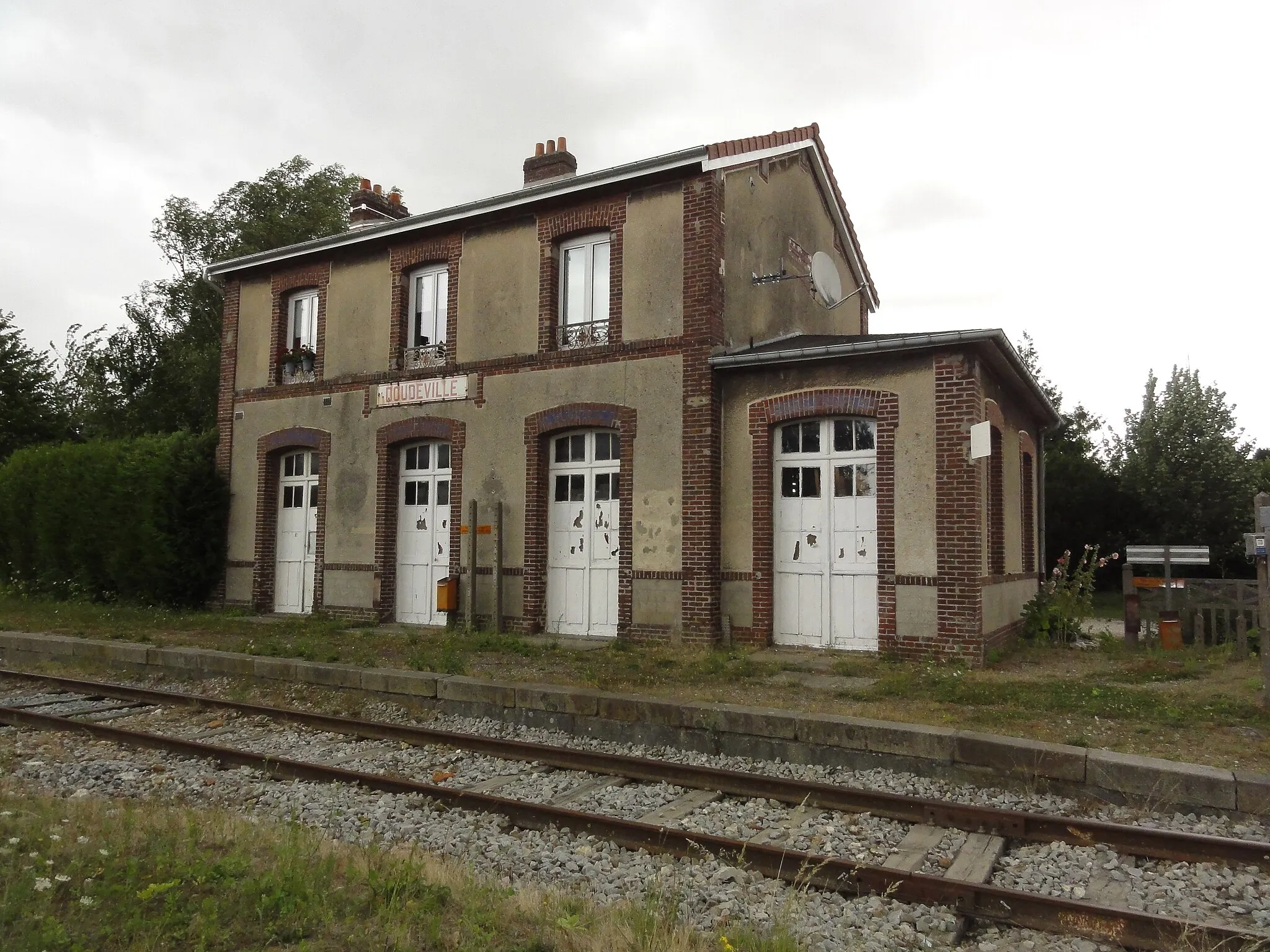 Photo showing: Harcanville (Seine-Mar.) ancienne gare de Doudeville