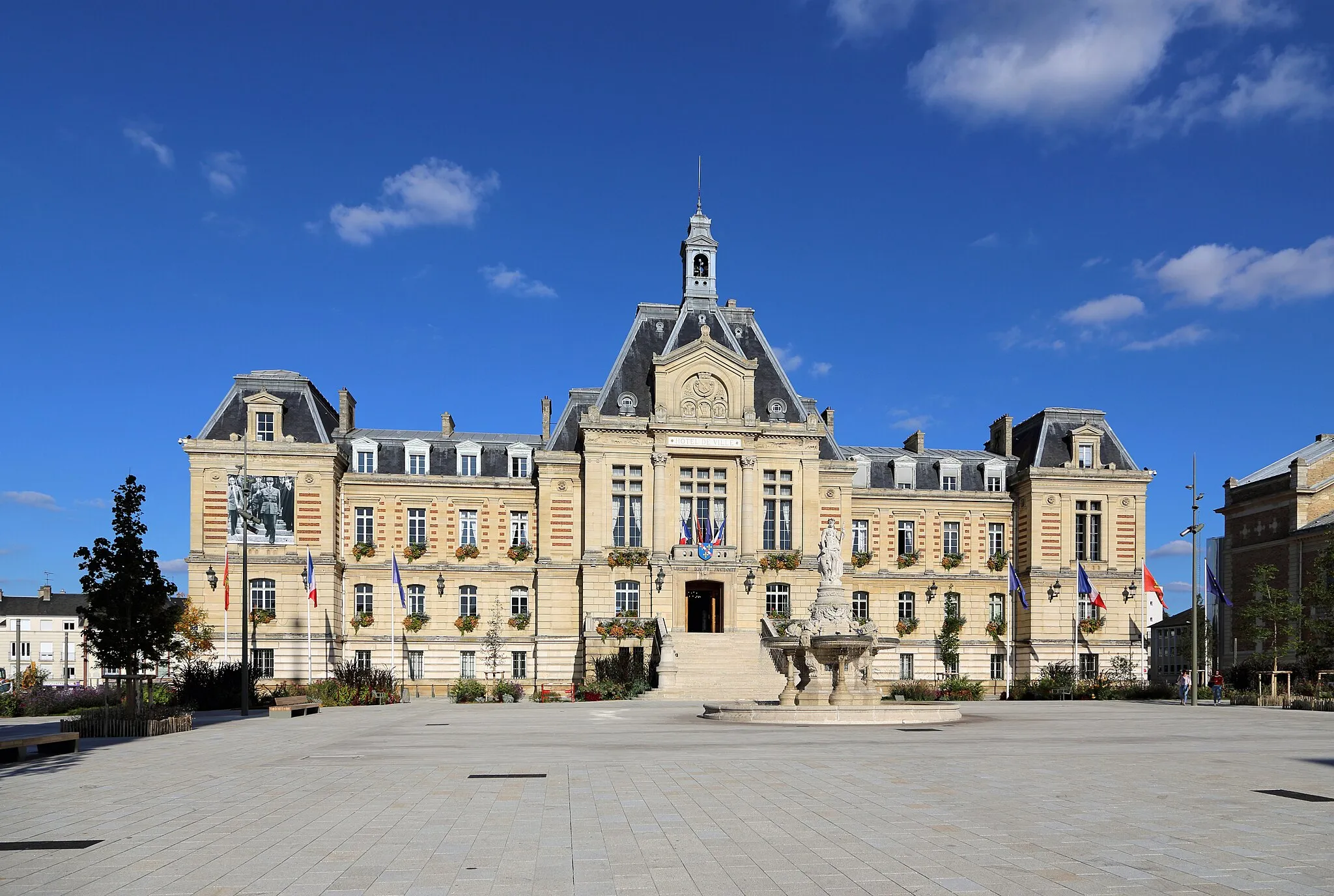 Photo showing: Evreux (Eure department, France): town hall