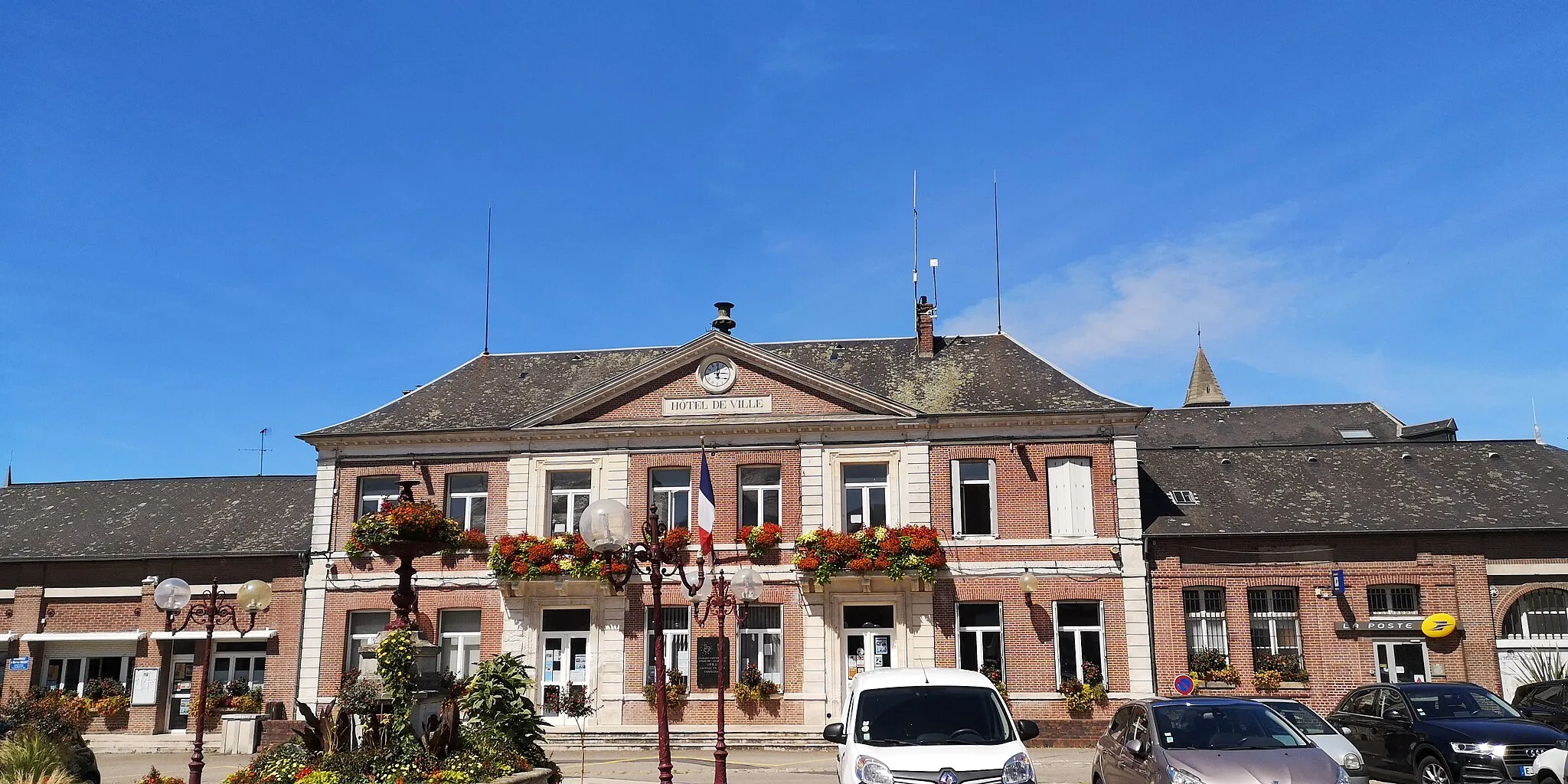 Photo showing: Mairie de Fauville-en-Caux / commune déléguée de Terres-de-Caux