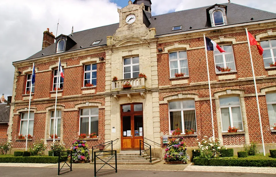 Photo showing: La Mairie