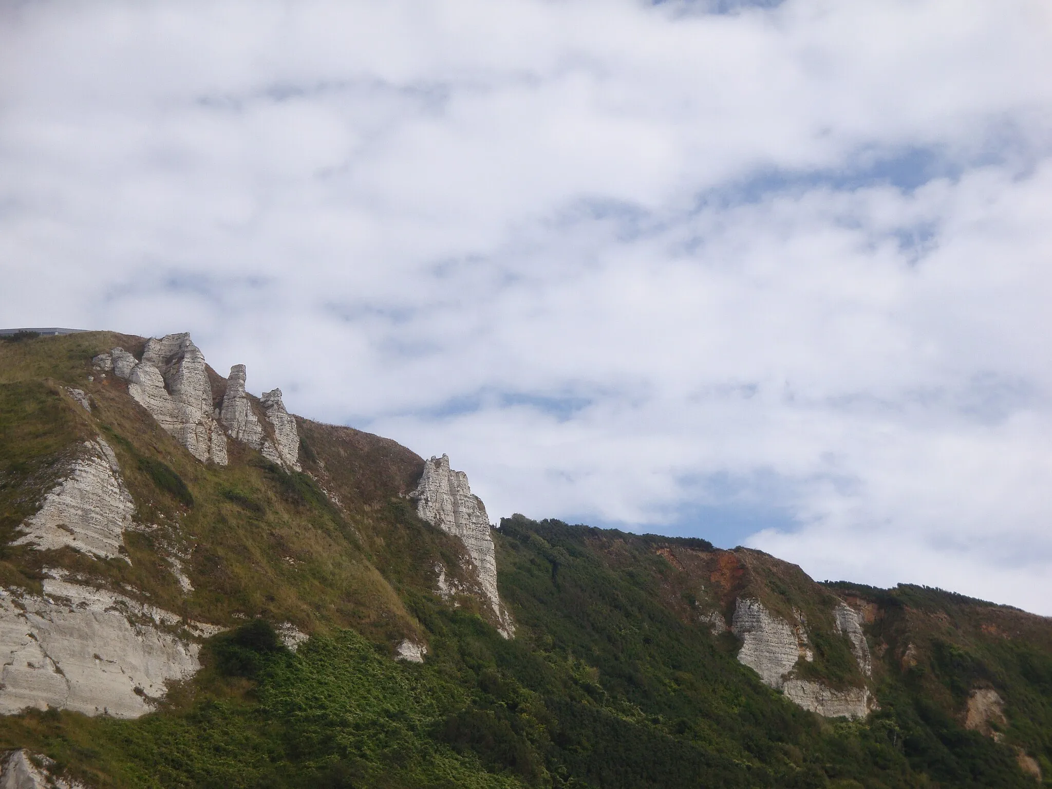 Photo showing: Vue sur les falaises de Saint-Jouin-Bruneval depuis la plage