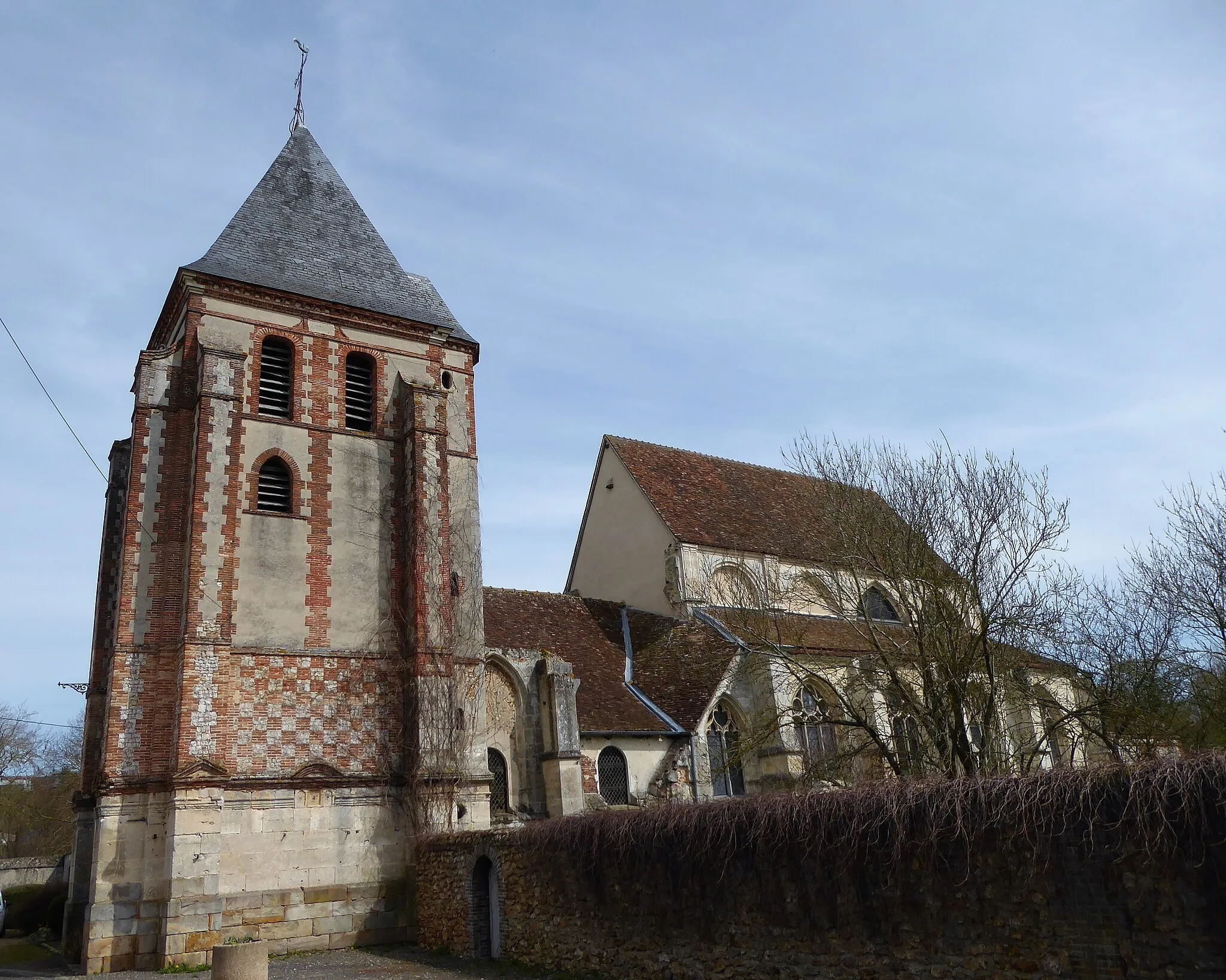 Photo showing: église Saint-Lubin, Saint-Lubin-des-Joncherets, Eure-et-Loir, France.