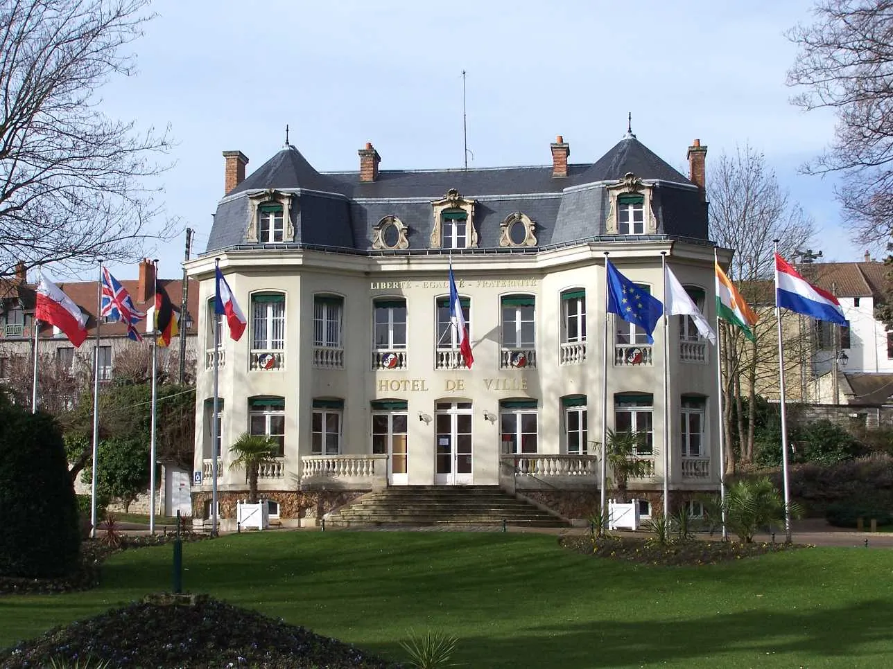 Photo showing: Town hall of Andrésy (Yvelines, France)