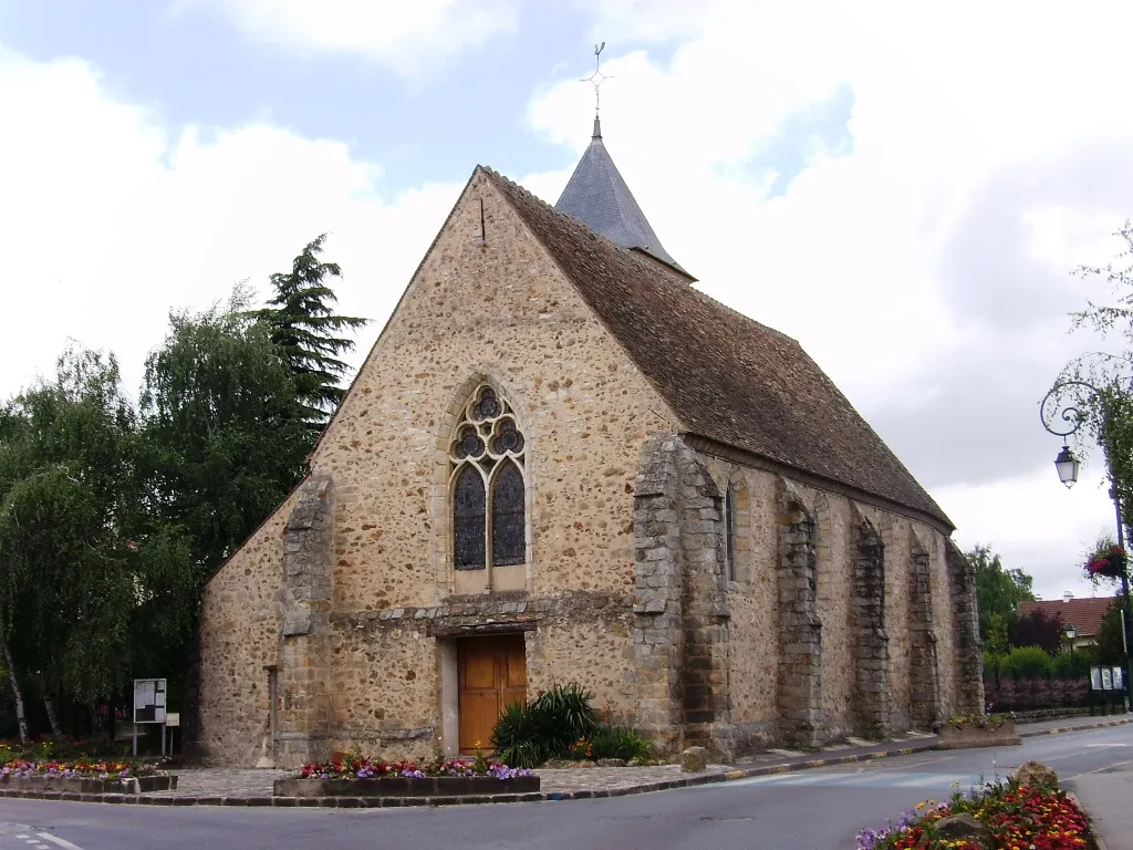 Photo showing: Eglise Saint-Jacques et Saint-Philippe de Ballainvilliers (91)