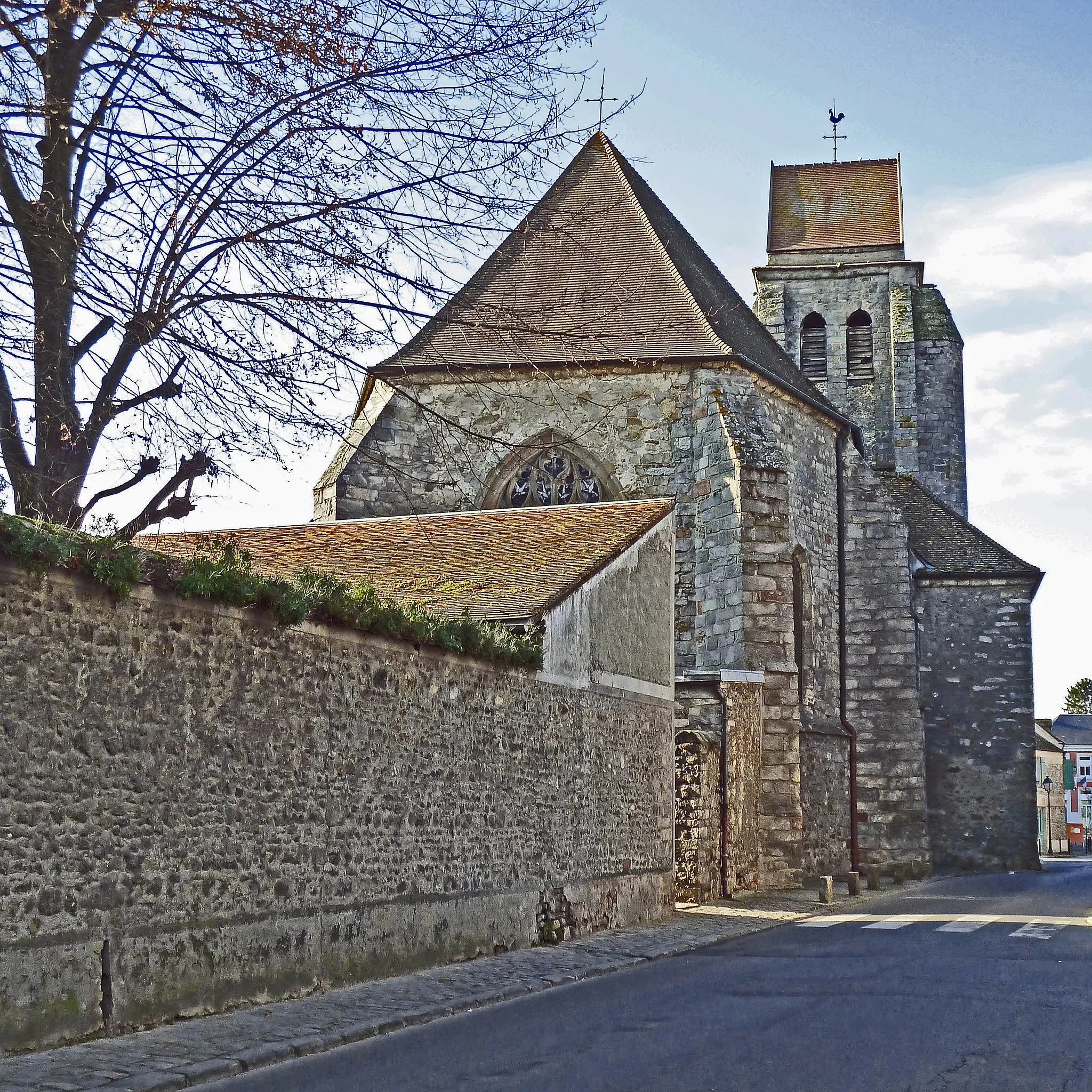 Photo showing: This building is inscrit au titre des monuments historiques de la France. It is indexed in the base Mérimée, a database of architectural heritage maintained by the French Ministry of Culture, under the reference PA00087822 .