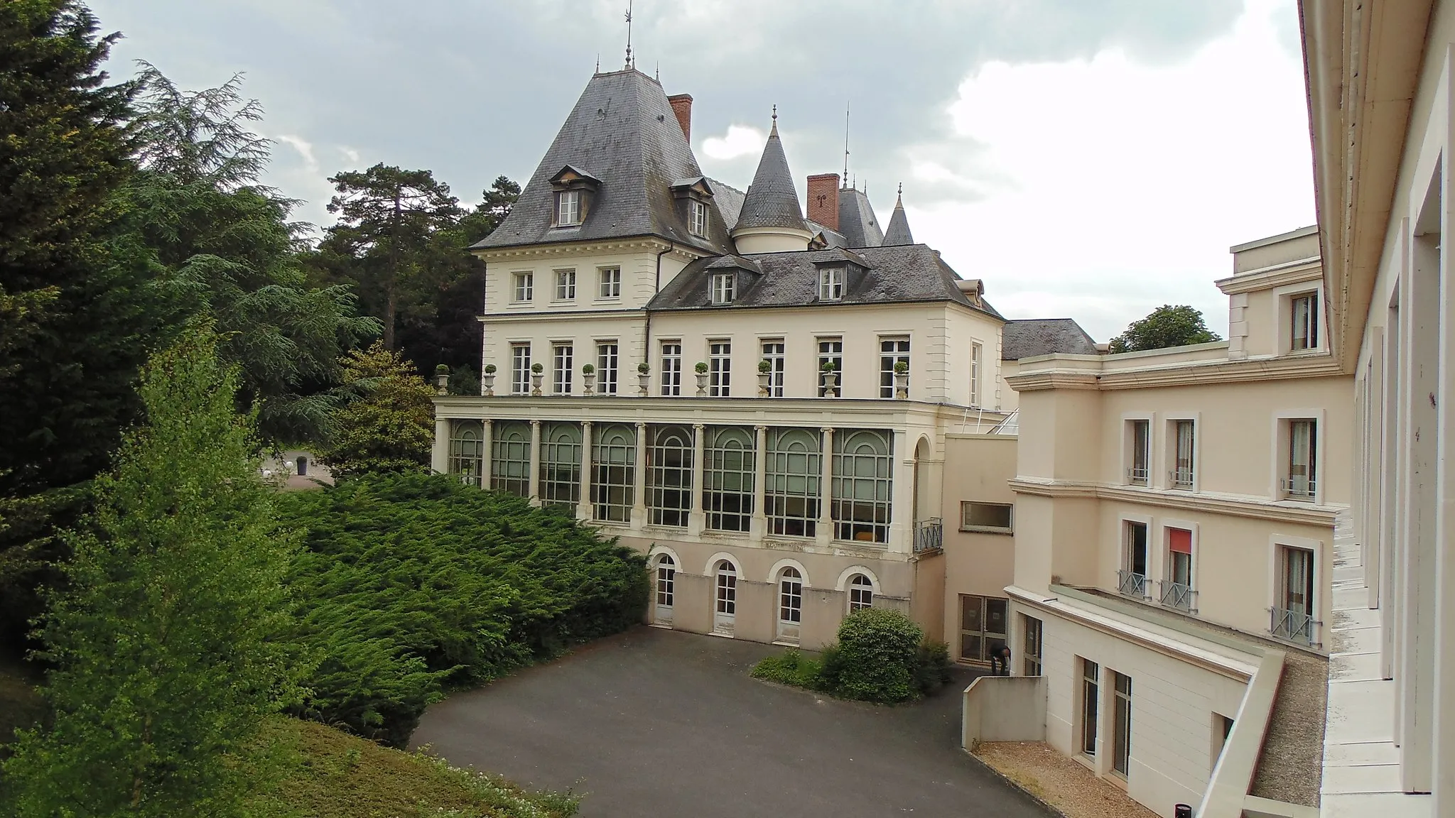 Photo showing: Château de Frémigny - vue 2eme etage aile Est