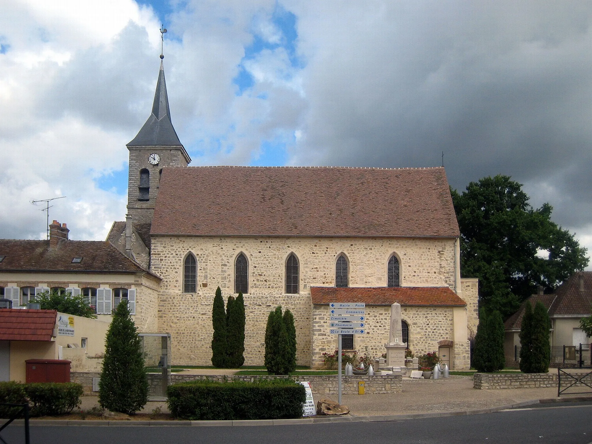 Photo showing: L'Eglise de Cannes-Ecluse (Seine et Marne)