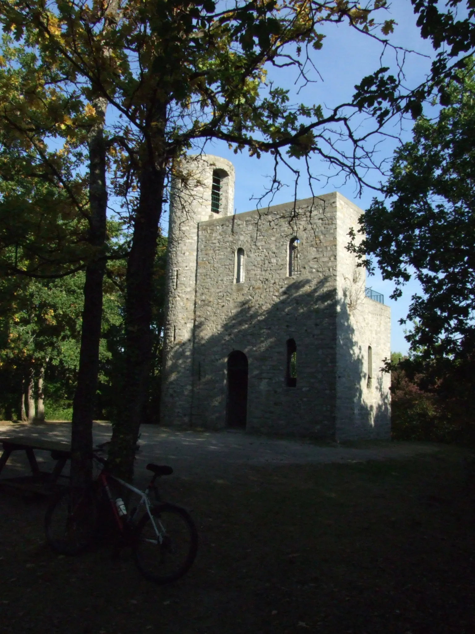 Photo showing: Tour du buisson, Champcueil, Essonne