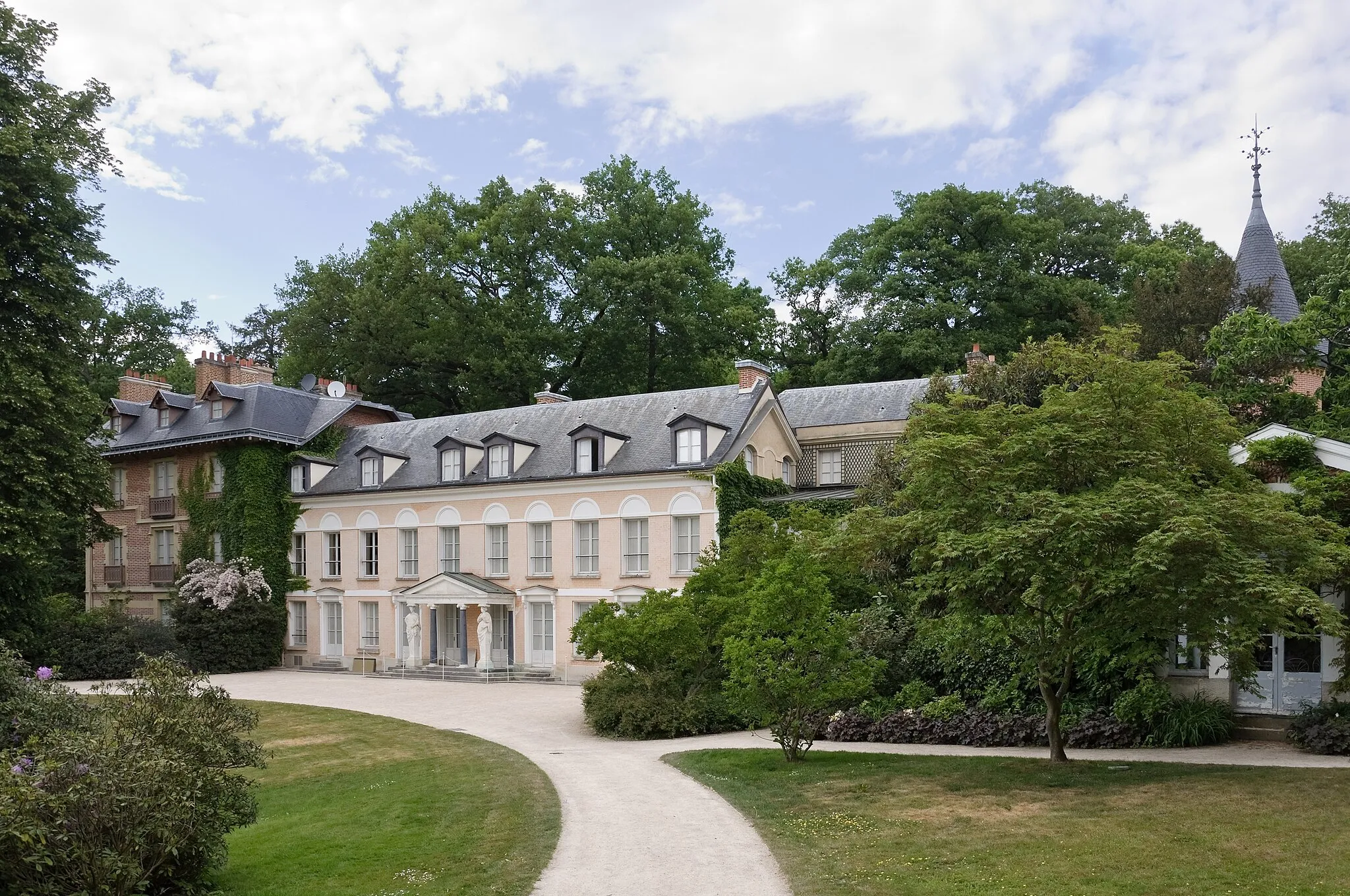 Photo showing: House of François-René de Chateaubriand in the Vallée-aux-Loups estate, Hauts-de-Seine, France.