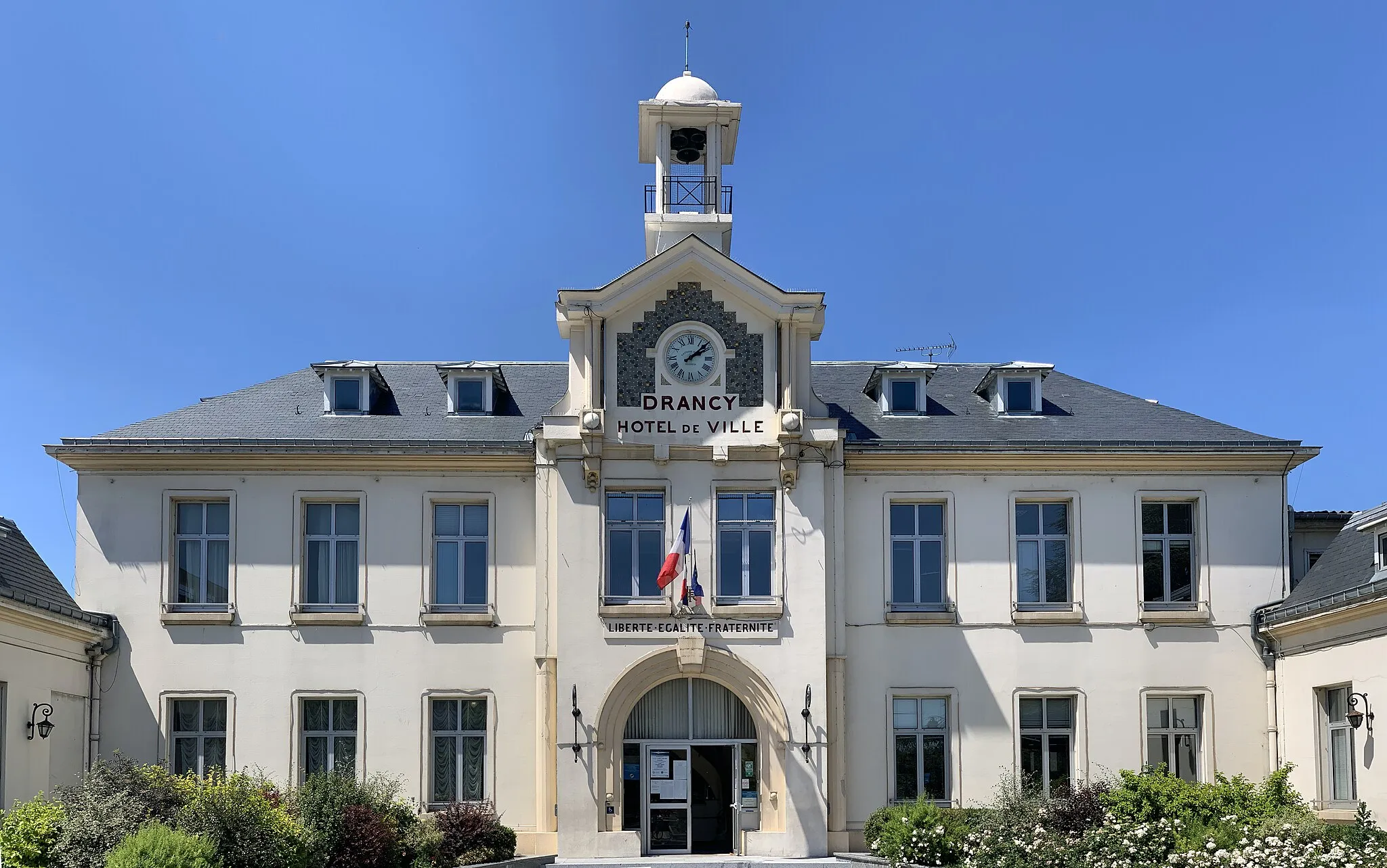 Photo showing: Hôtel de ville de Drancy.