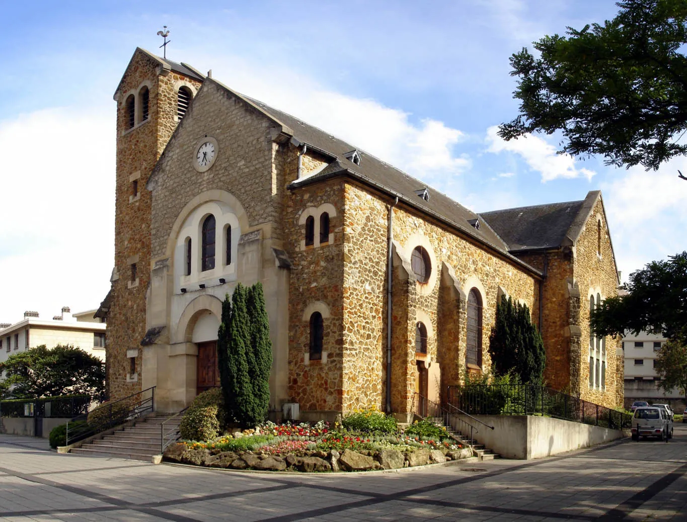 Photo showing: L'église Sainte-Madeleine de Franconville (Val-d'Oise), France