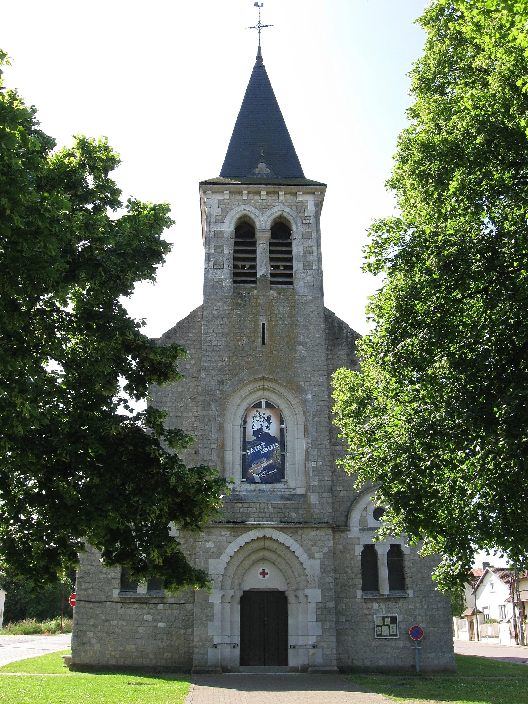 Photo showing: Église Saint-Martin de Freneuse. (département des Yvelines, région Île-de-France).