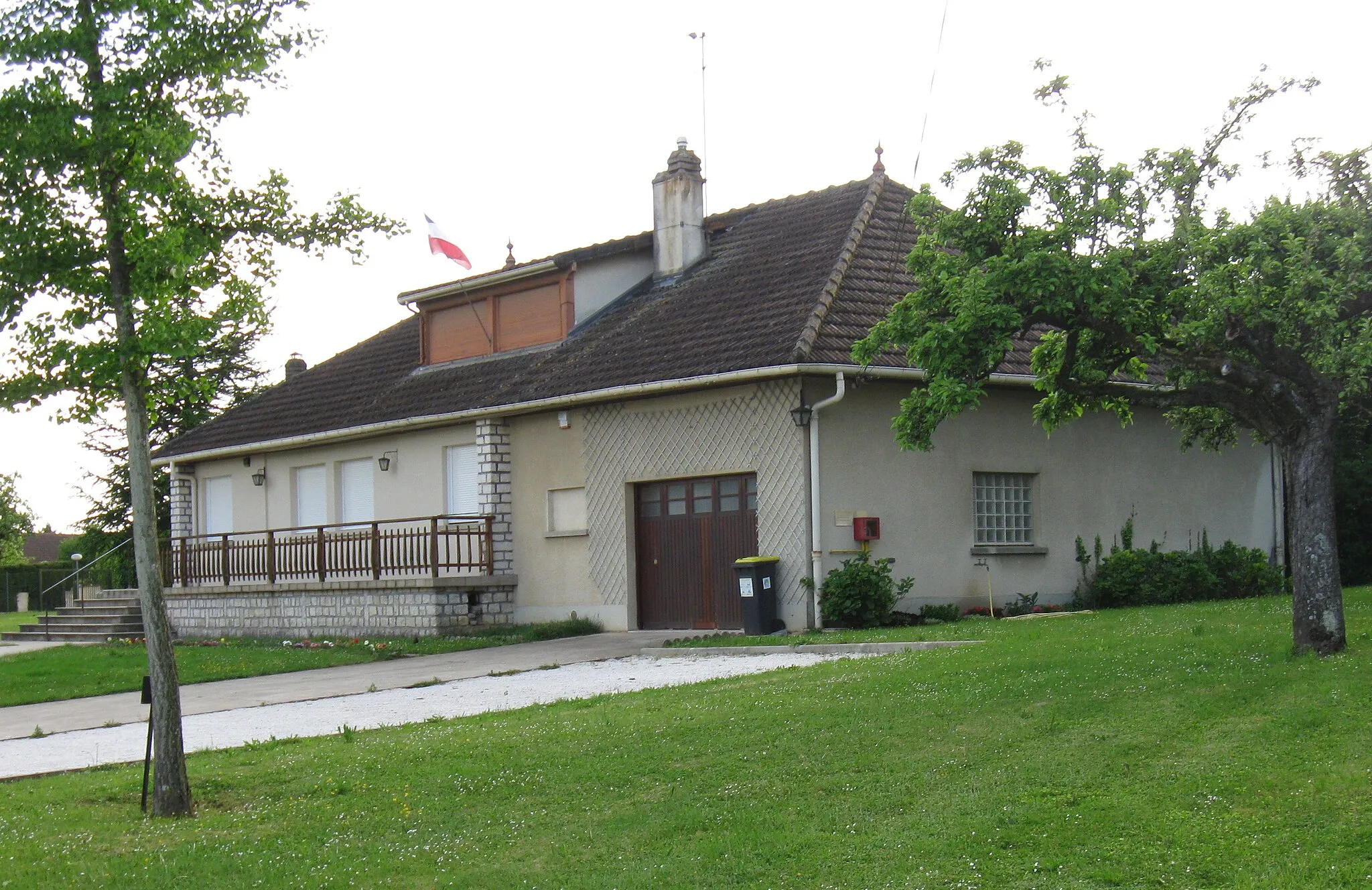 Photo showing: Mairie de Gouaix. (Seine-et-Marne, région Île-de-France).