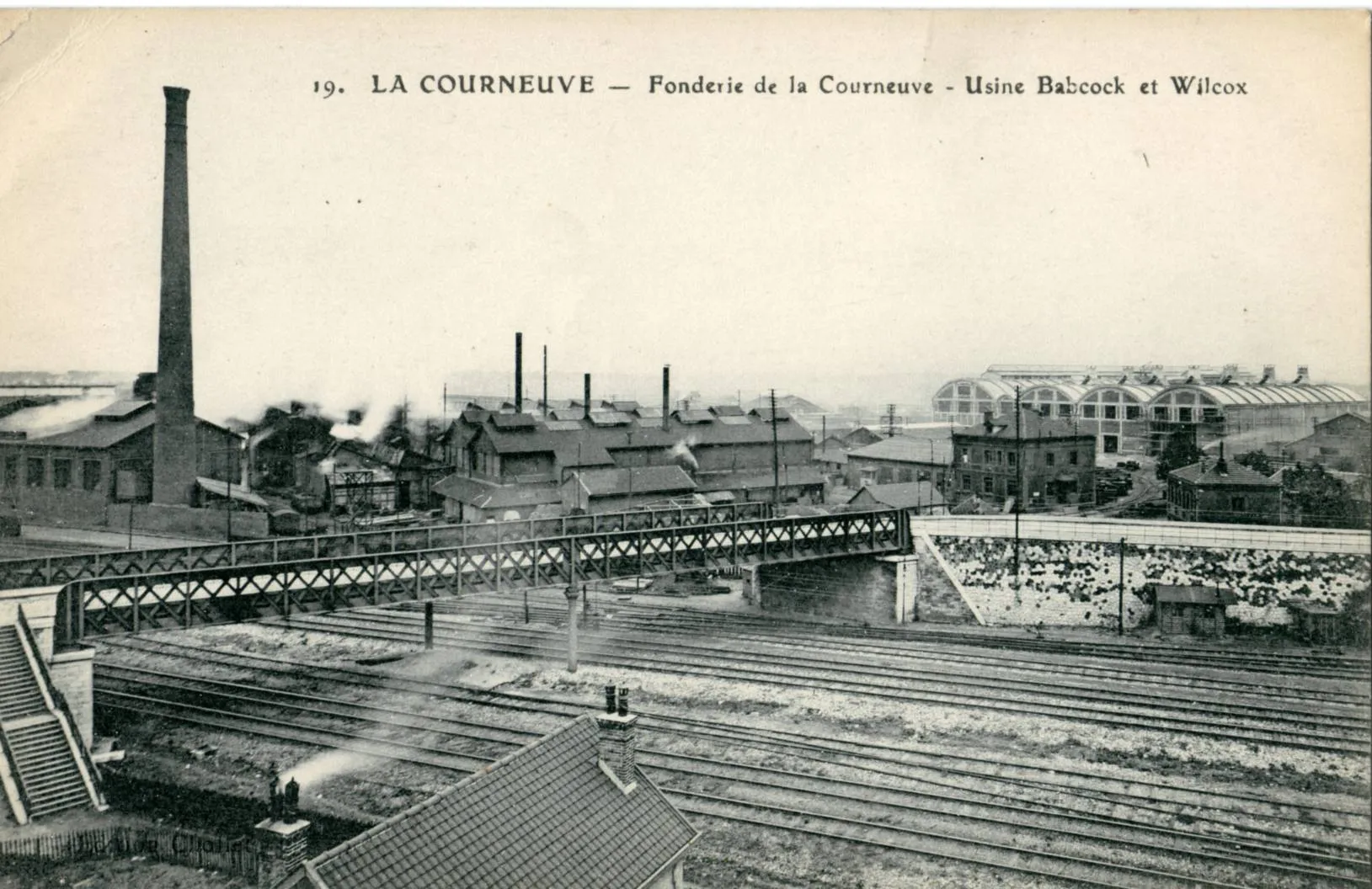 Photo showing: Carte postale ancienne des éditions Le Delau, N°19
LA COURNEUVE : Fonderie de La Courneuve - Usines Babcock et Wilcox