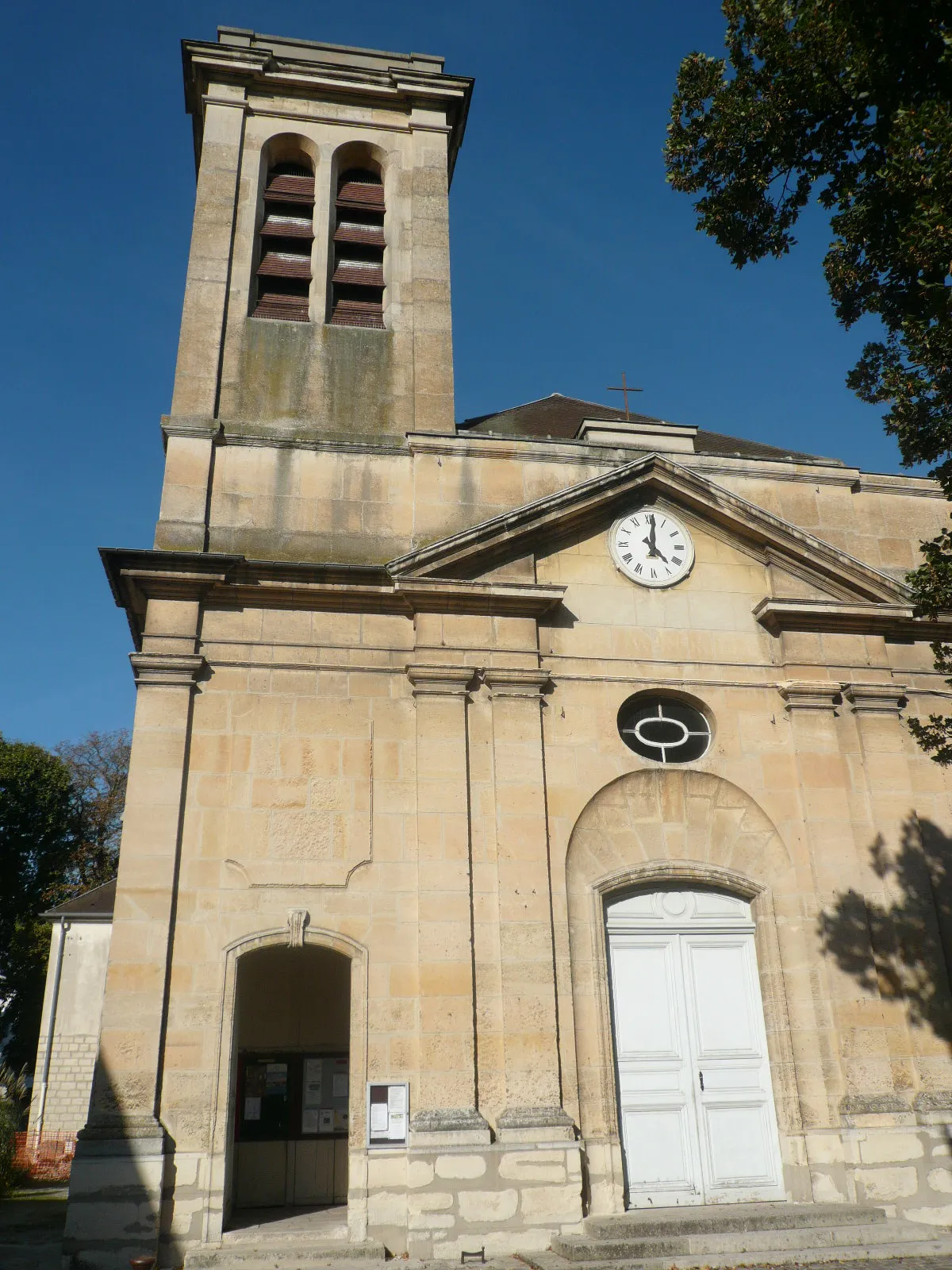 Photo showing: Eglise Saint-Wandrille