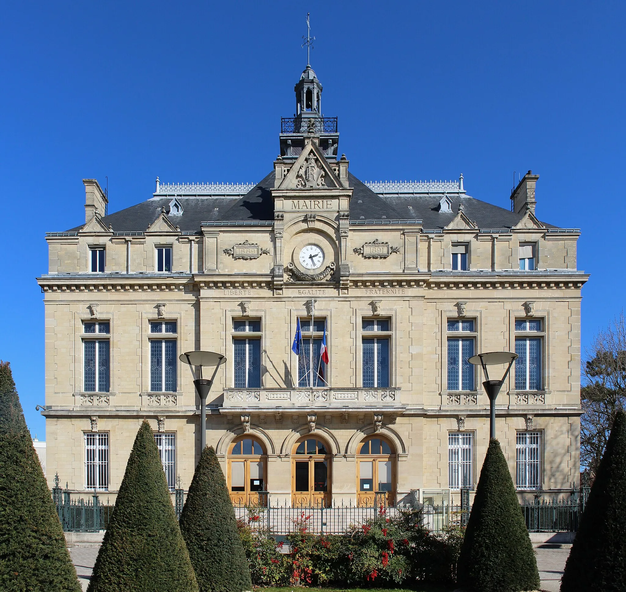Photo showing: Mairie du Perreux-sur-Marne.