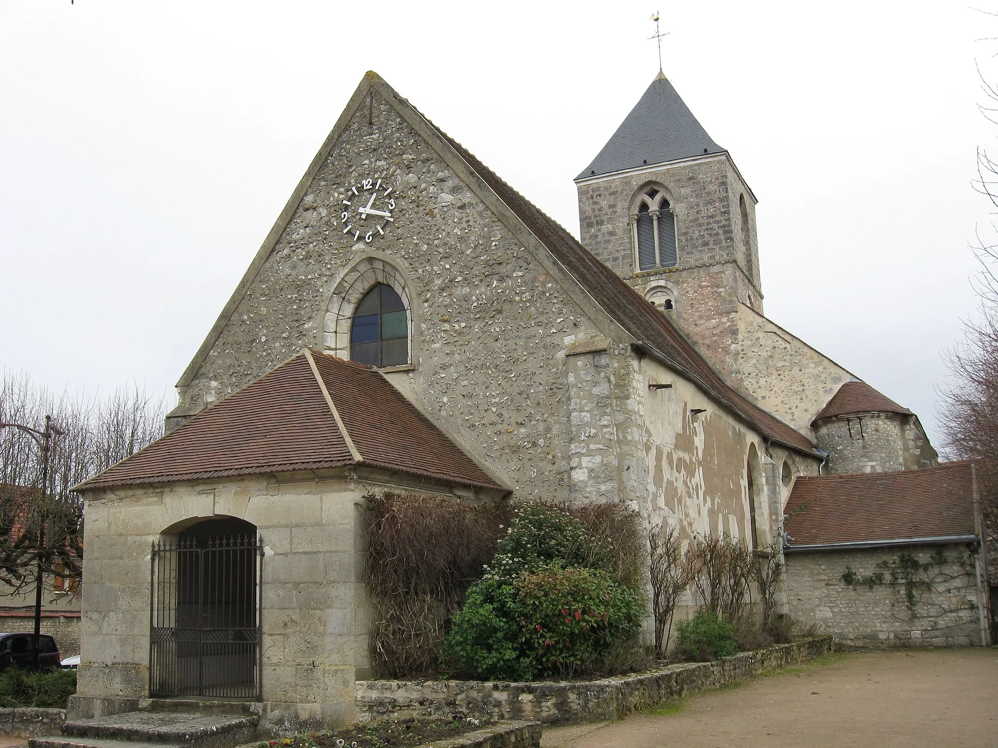 Photo showing: Église Saint-Sulpice de Limetz-Villez. (Yvelines, région Île-de-France).