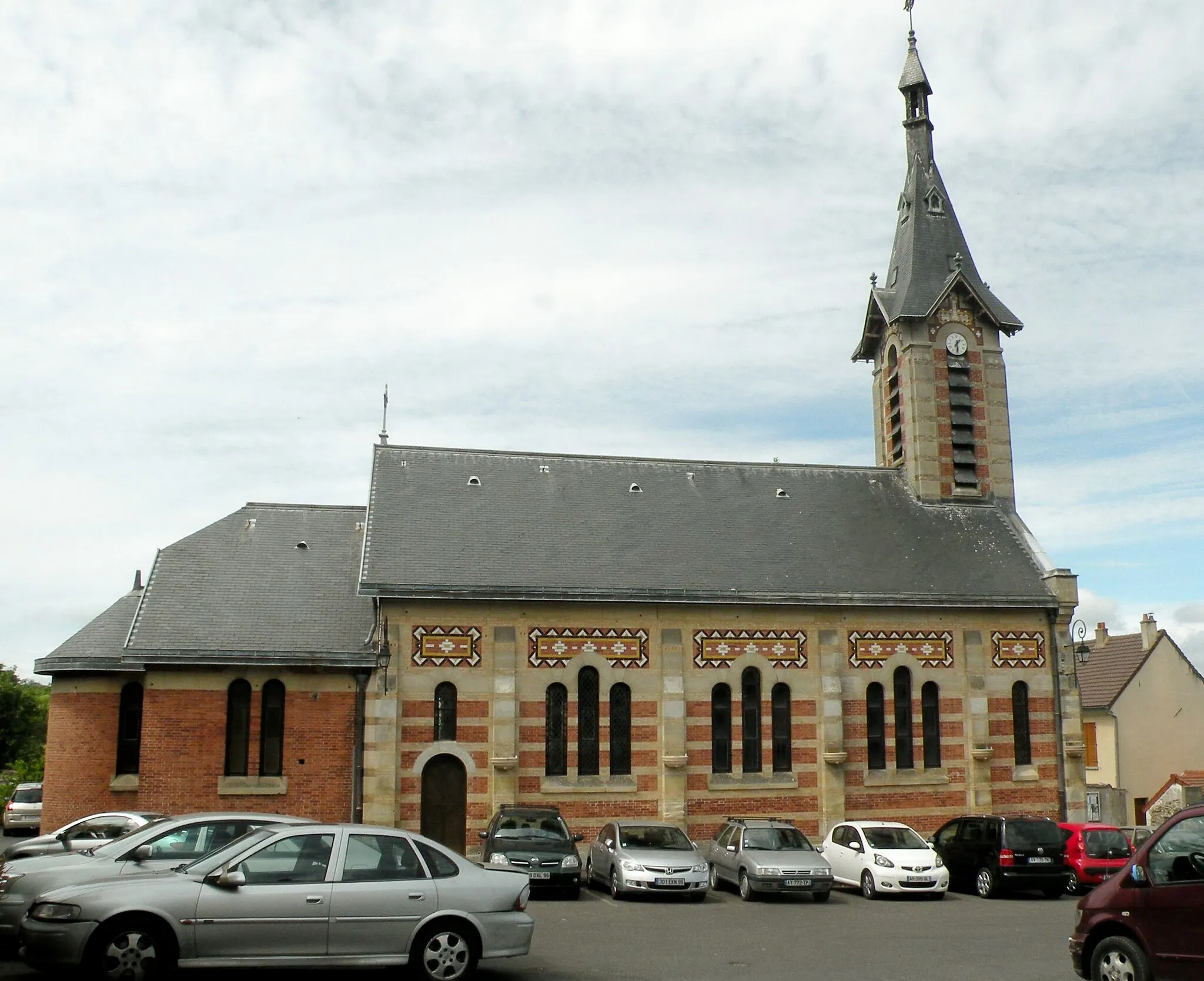 Photo showing: église de Menucourt