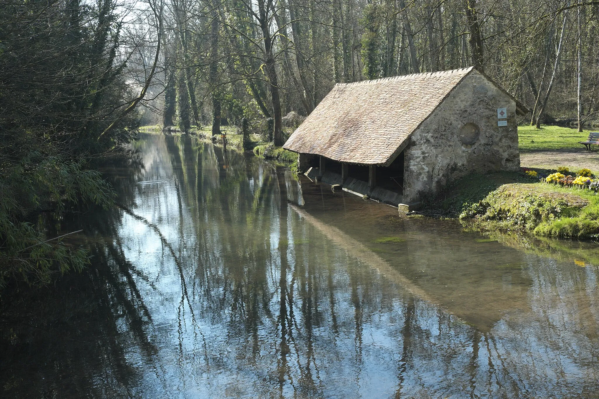 Photo showing: Waschhaus (lavoir) in Méréville im Département Essonne (Île-de-France/Frankreich)