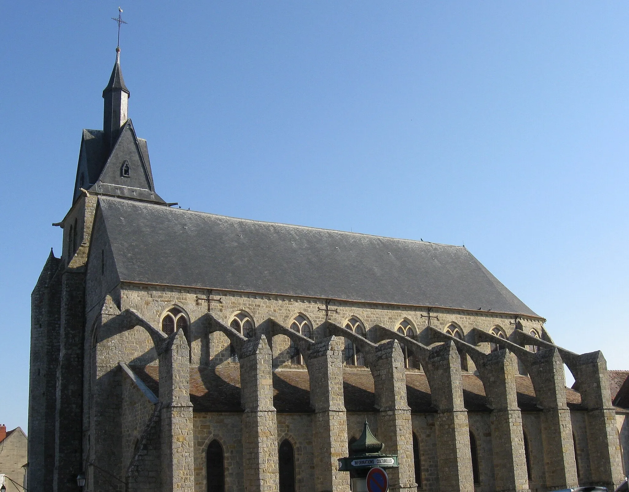 Photo showing: Église Saint-Martin-et-Saint-Magne de Nangis. (Seine-et-Marne, région Île-de-France).