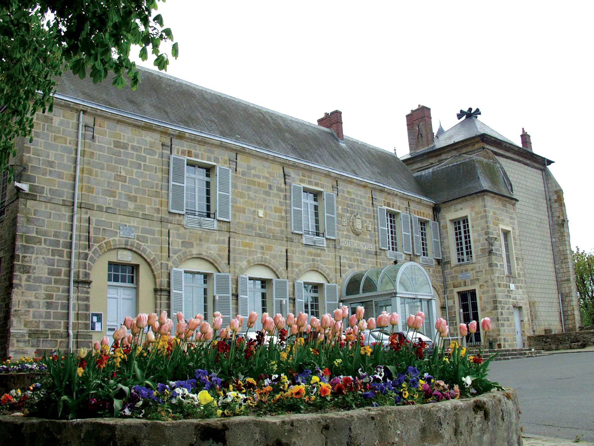 Photo showing: Château/Mairie de Nangis