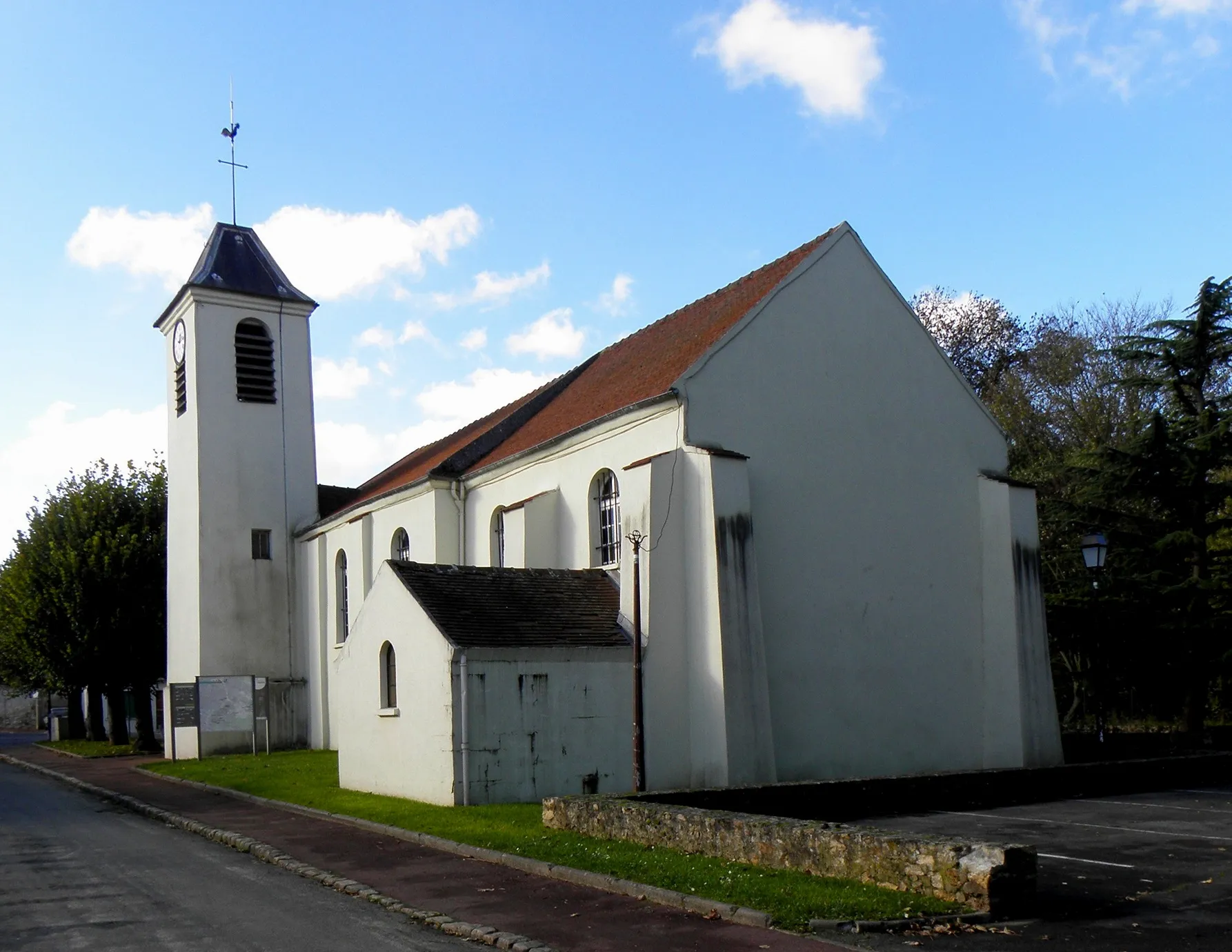 Photo showing: Église Saint-Jacques-le-Mineur et Saint-Philippe de Noiseau (94).
