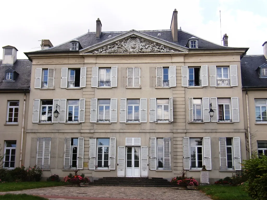 Photo showing: Hôtel de Ville de Palaiseau, façade sud