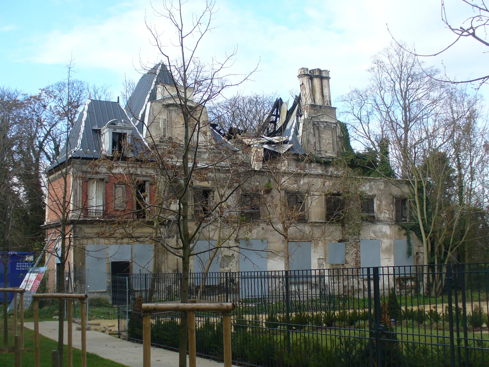 Photo showing: Château de Romainville (Seine-saint-Denis)

(pavillon est)