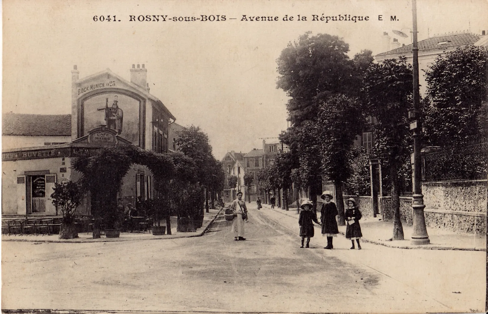 Photo showing: Carte postale ancienne éditée par EM, n°6041  : ROSNY-SOUS-BOIS - Avenue de la République