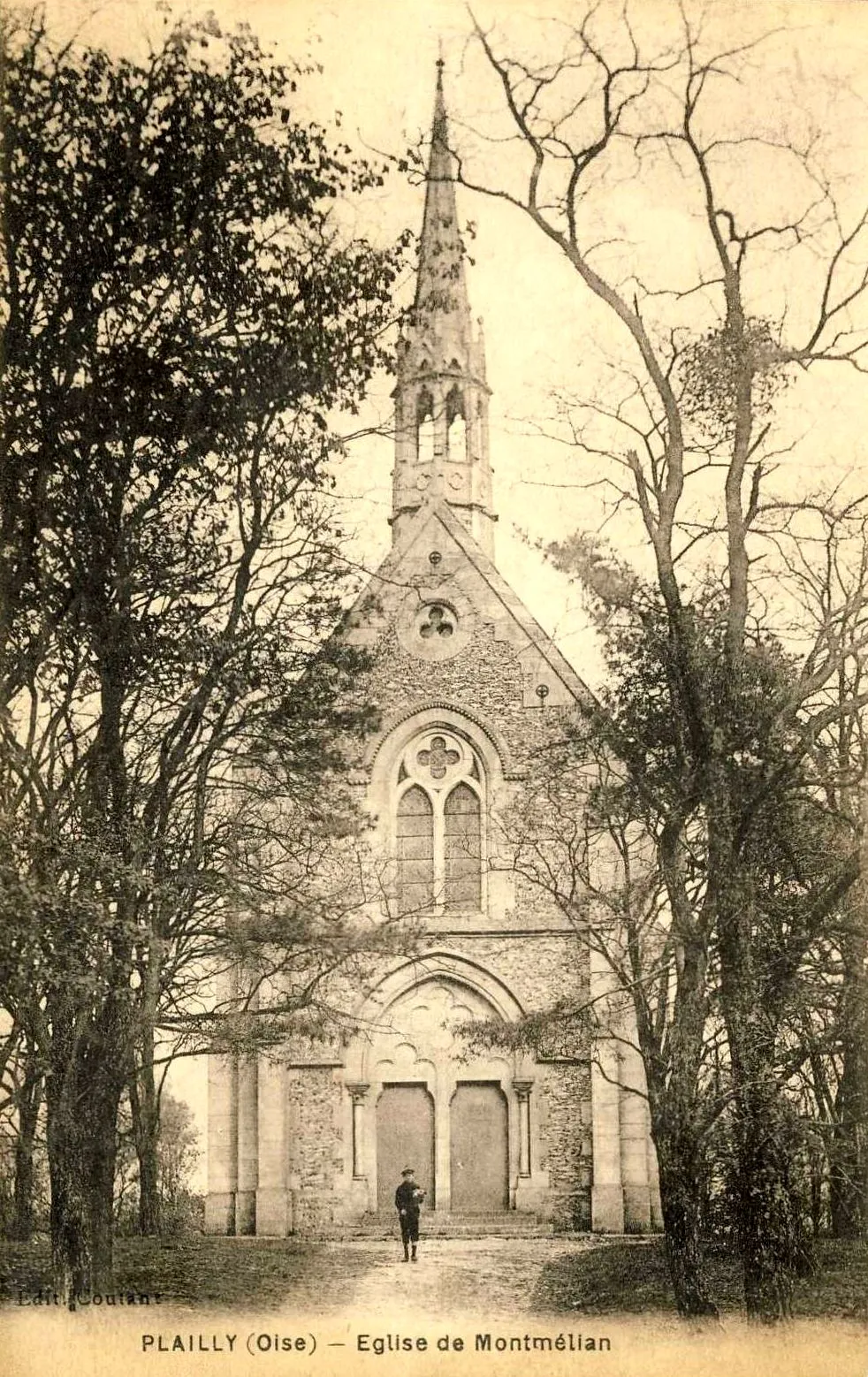 Photo showing: La chapelle Notre-Dame-de-Bon-Secours à Montmélian, commune de Mortefontaine (60). Elle fut construite entre 1856 et 1864 dans un style néo-gothique afin de remplacer la chapelle 'provisoire', mais ne subsiste plus. Début XXe siècle.