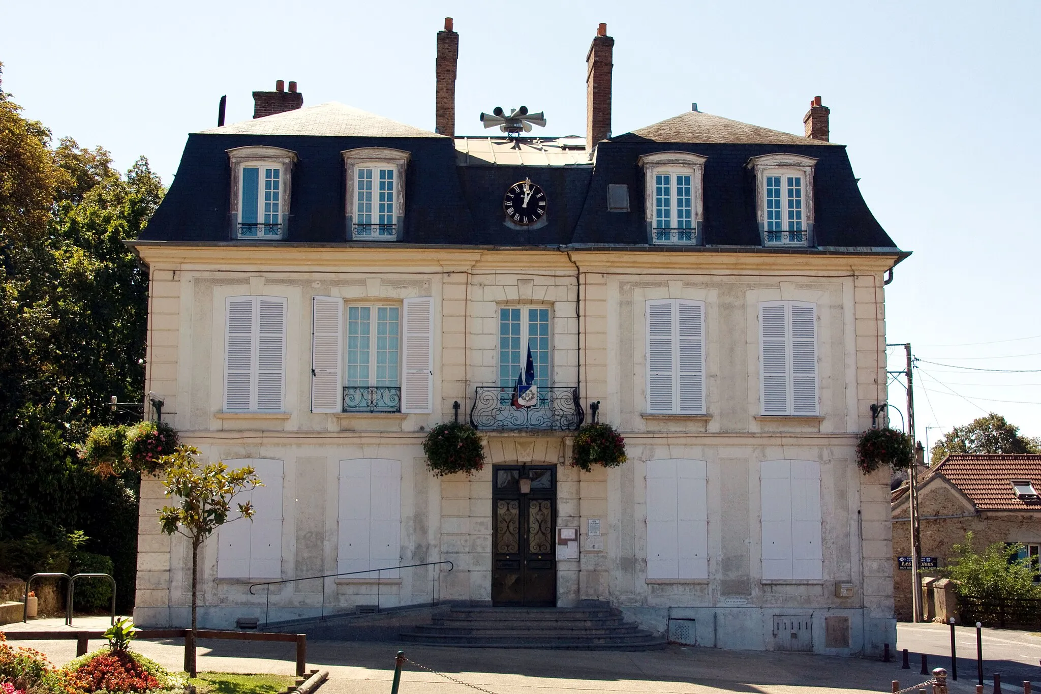 Photo showing: Mairie de Saintry-sur-Seine, Saintry-sur-Seine, Essonne, France