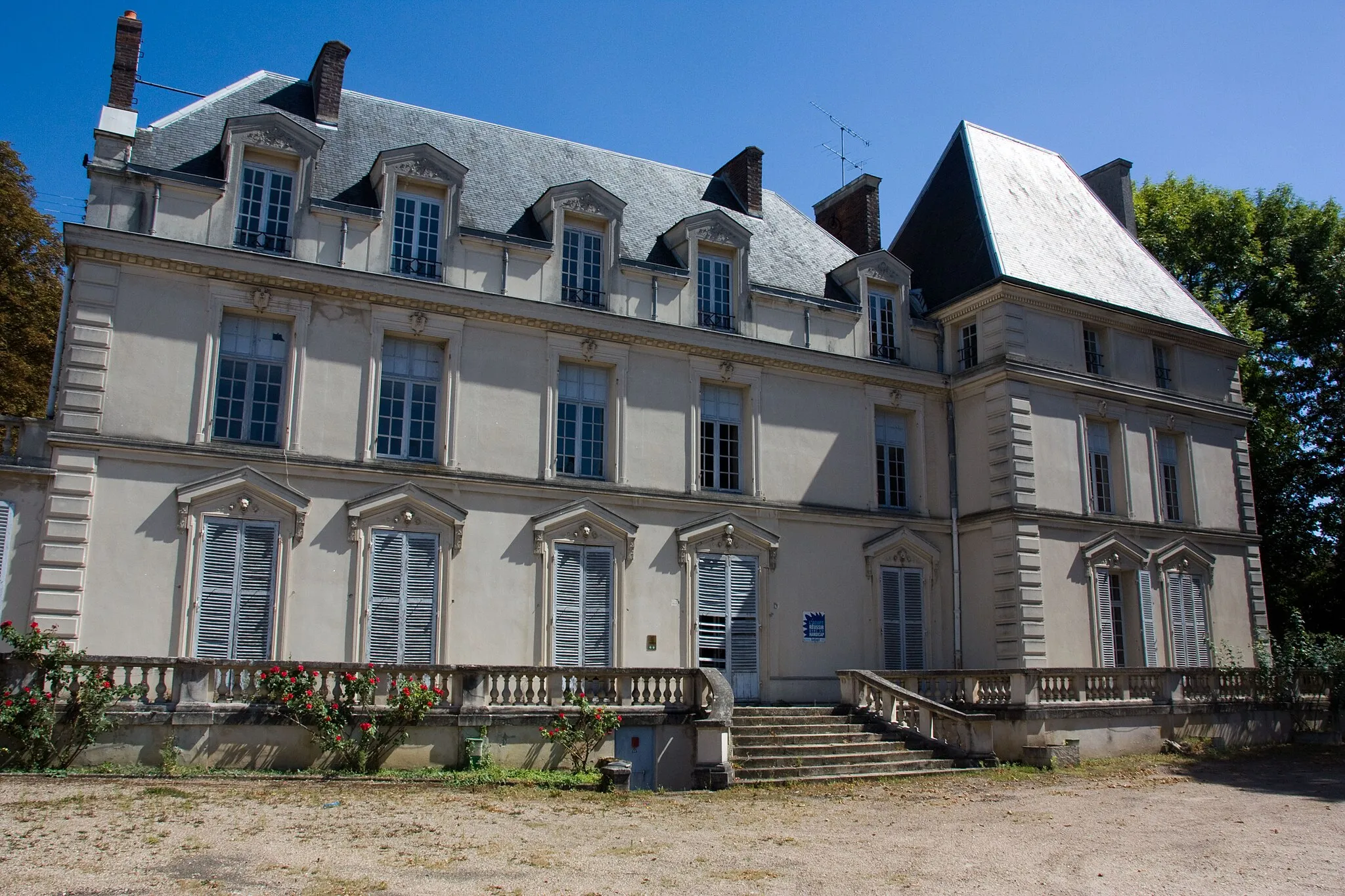 Photo showing: Le château de l’Adapt,  Soisy-sur-Seine, Essonne, France