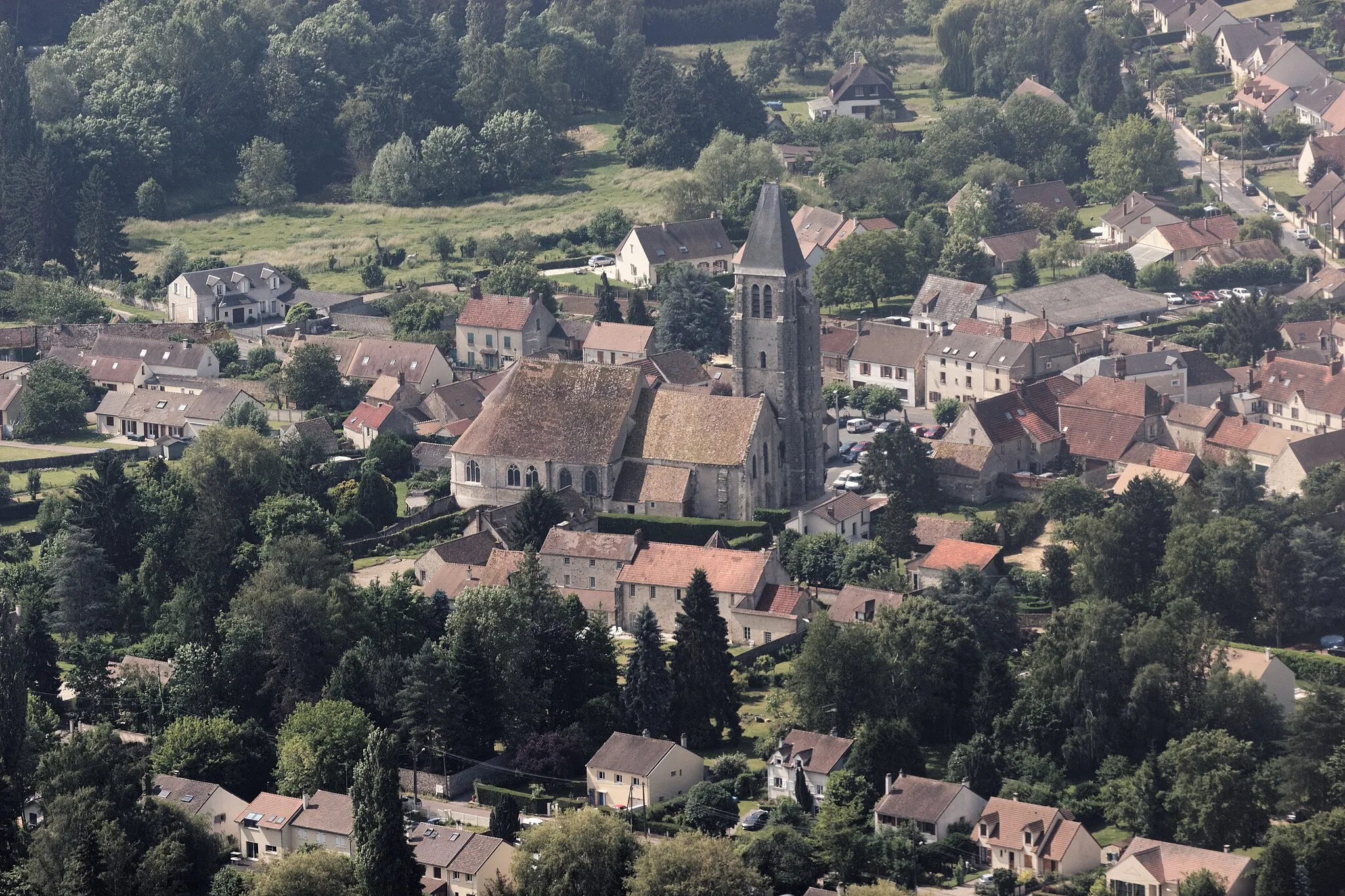 Photo showing: Sonchamp.

Église Saint-Georges.