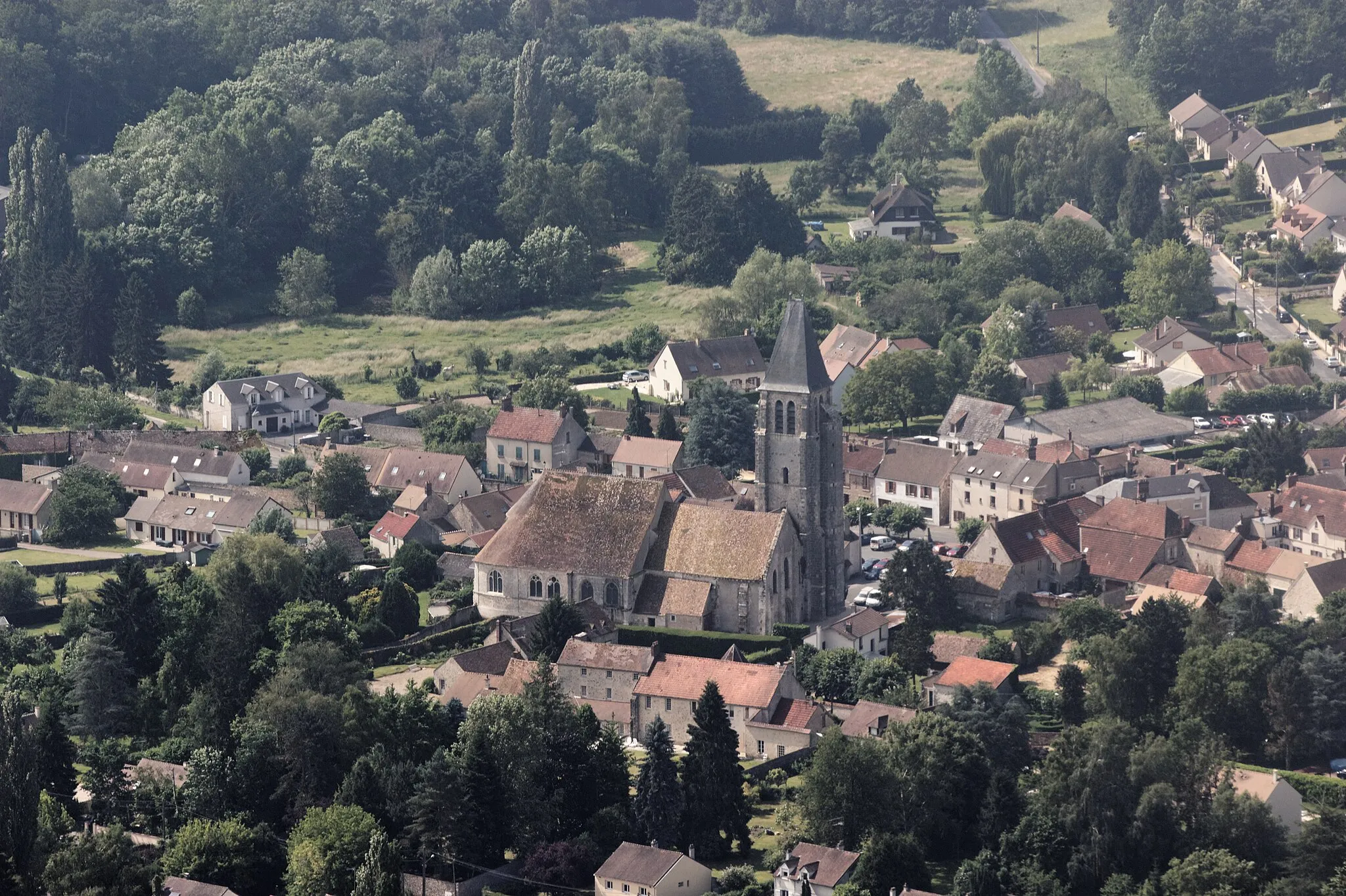 Photo showing: Sonchamp.

Église Saint-Georges.