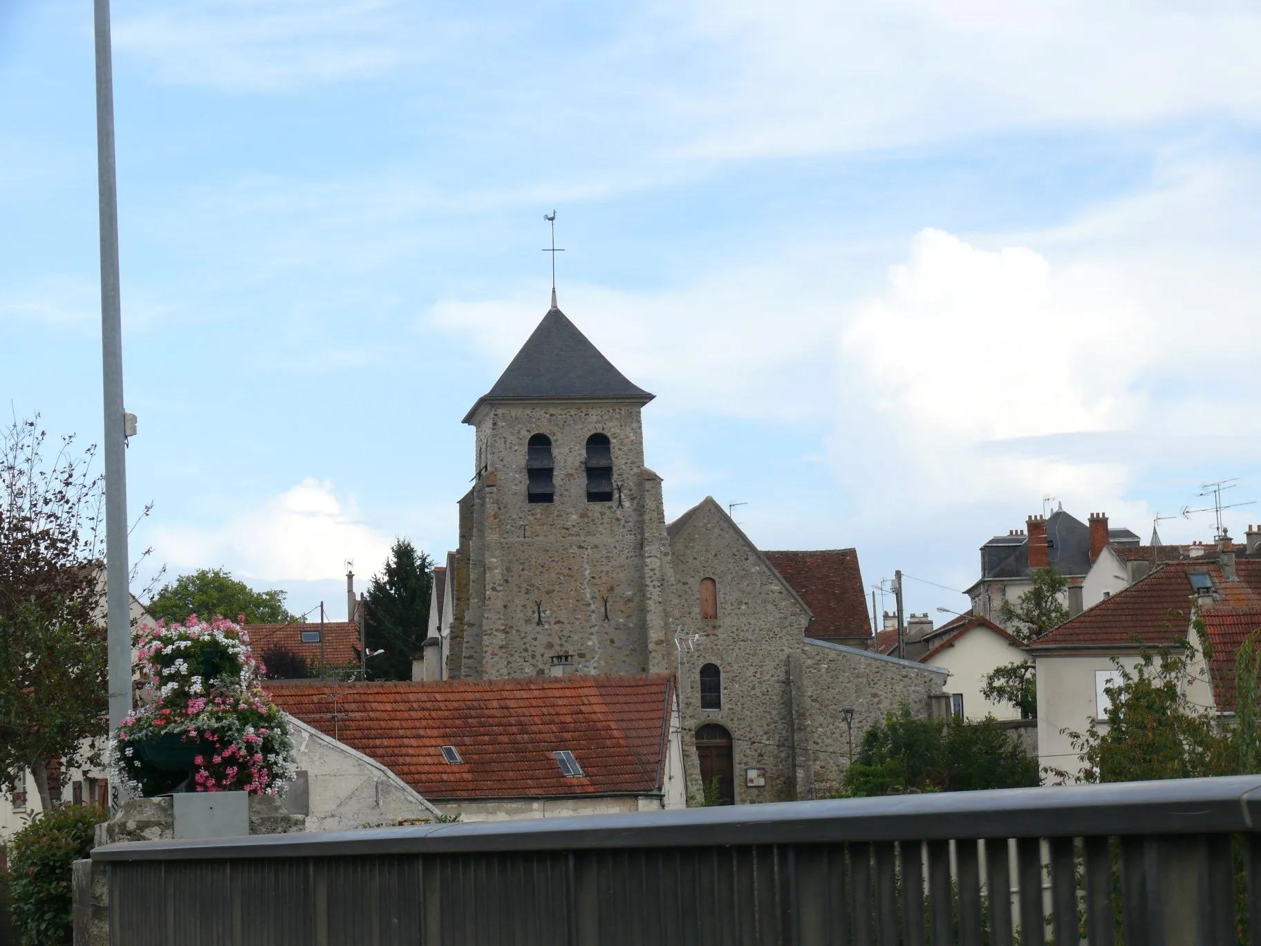 Photo showing: Saint-Pierre's church of Trilport (Seine-et-Marne, Île-de-France, France).