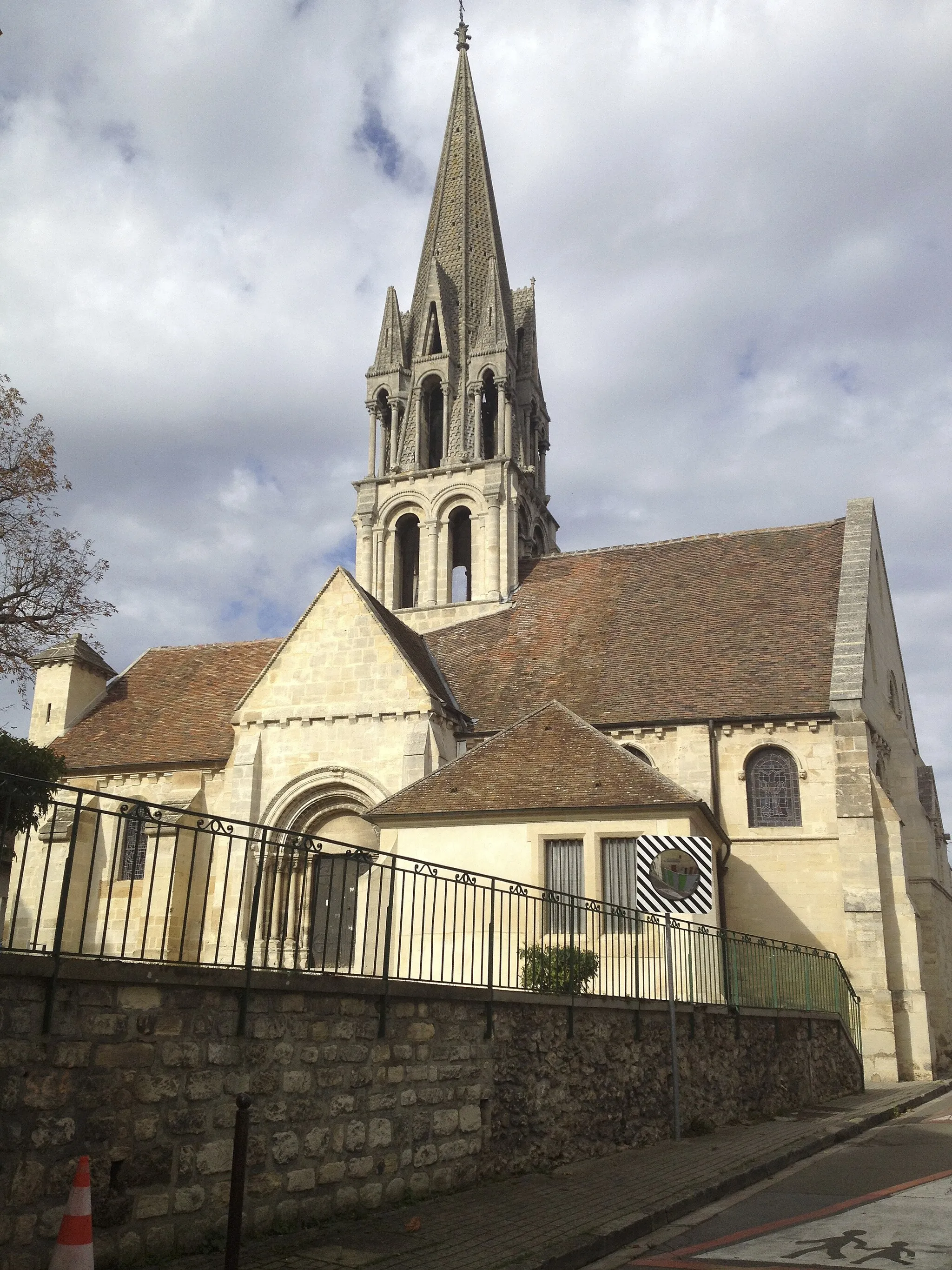 Photo showing: Eglise St Etienne, Vernouillet 78