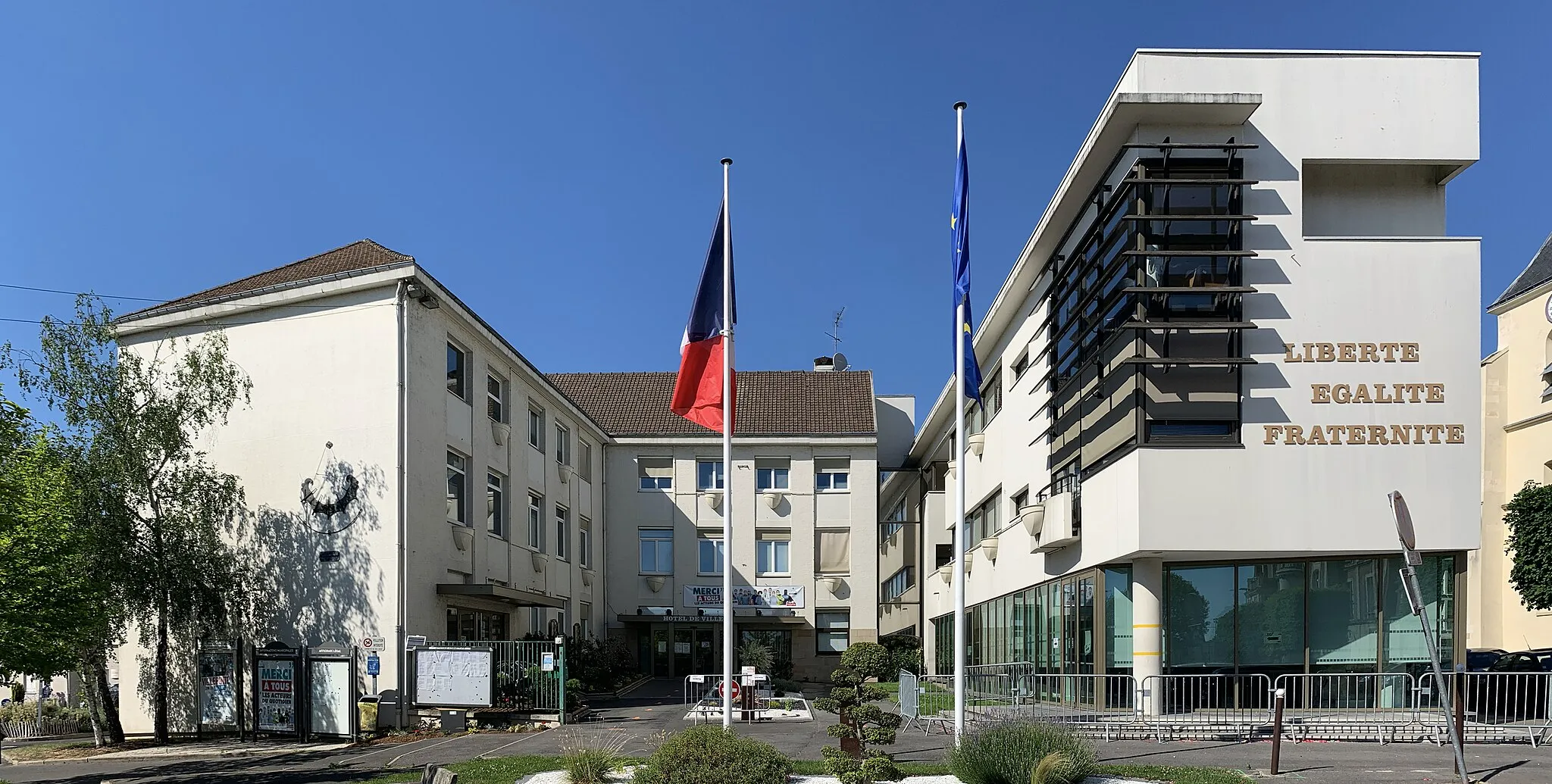 Photo showing: Hôtel de ville de Villepinte, Seine-Saint-Denis.