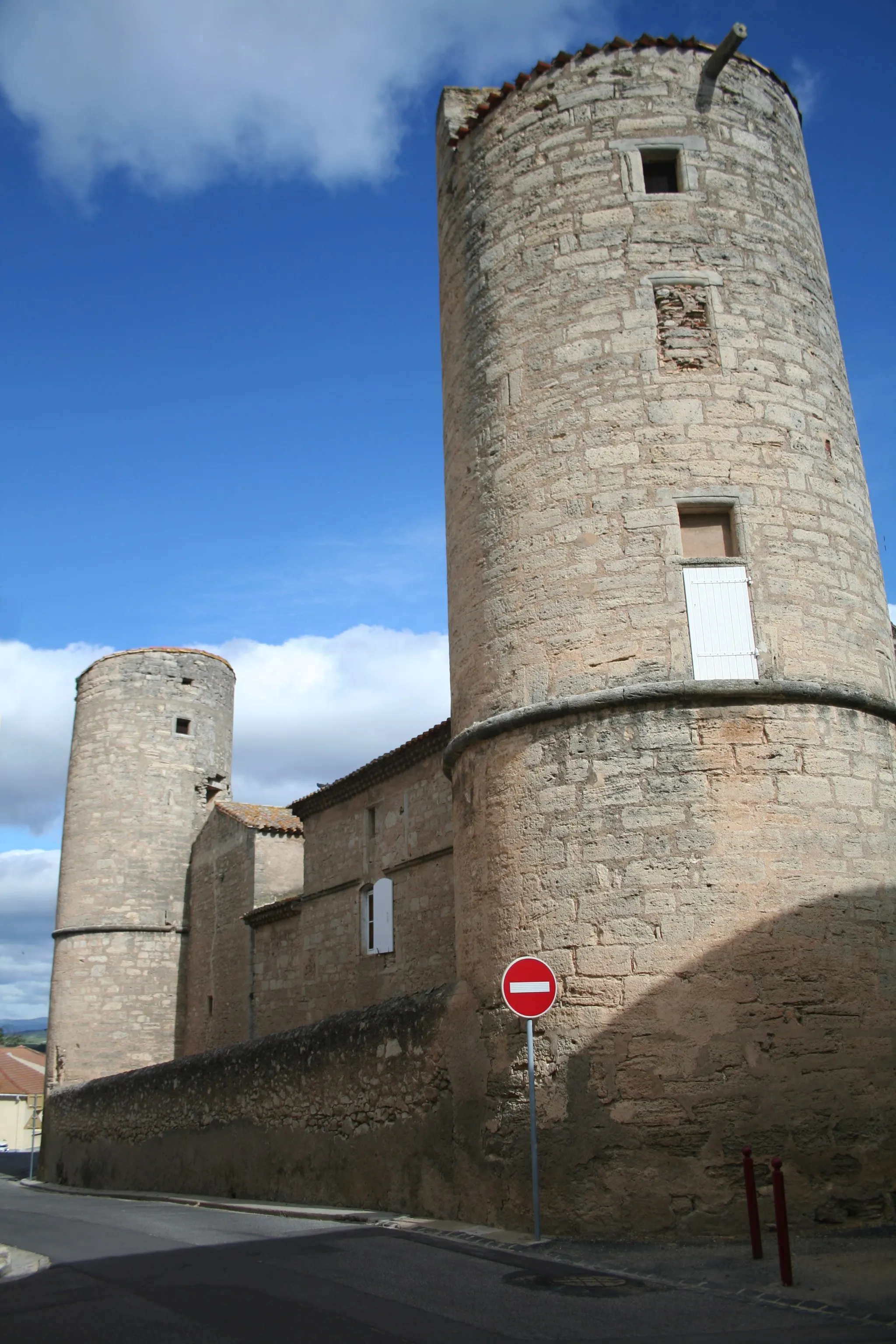Photo showing: Maureilhan (Hérault) - château, façade sud.