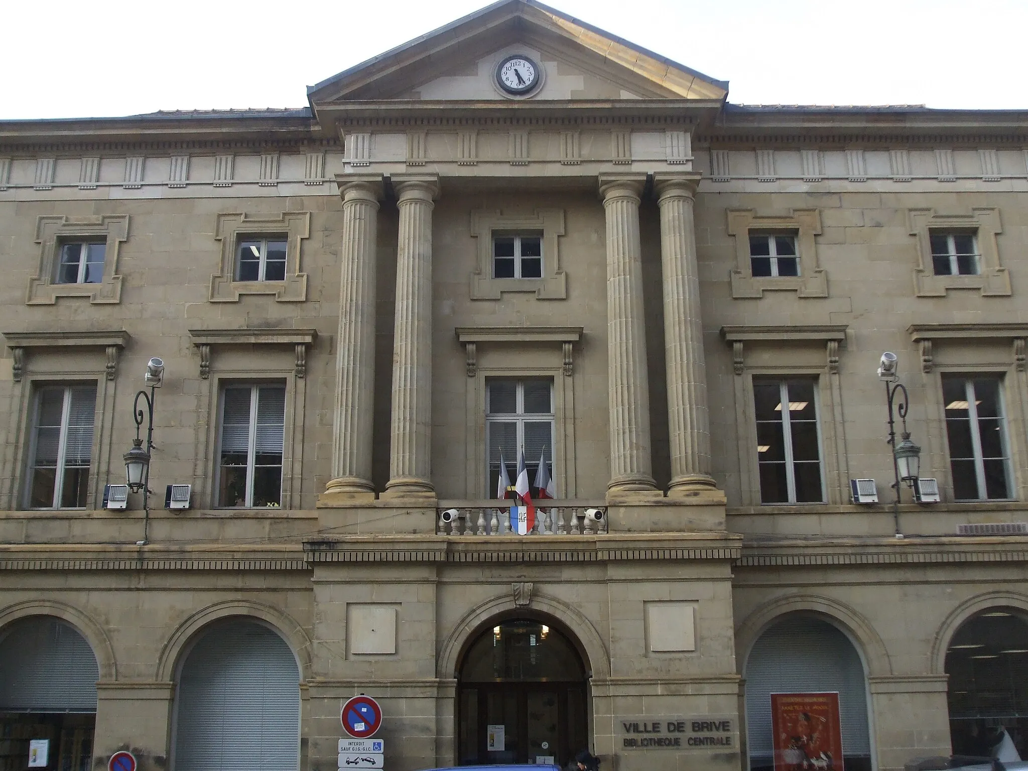 Photo showing: Central public librairy, Brive la Gaillarde, France