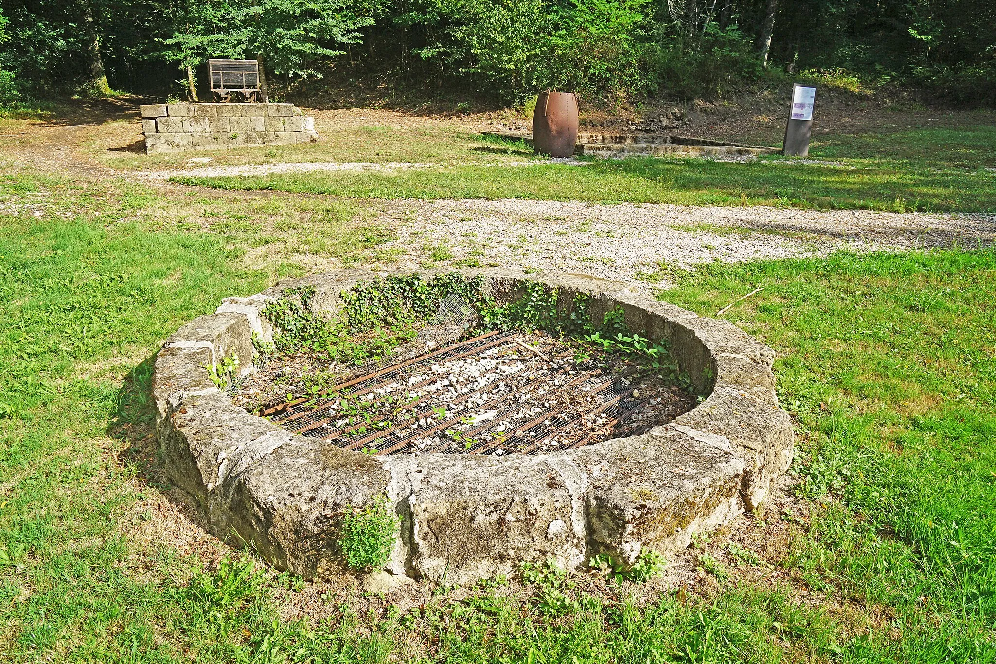 Photo showing: Le puits Festugières des houillères de Cublac.