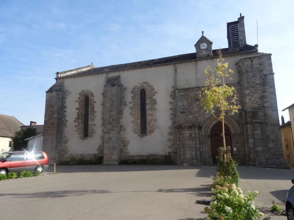 Photo showing: Eglise St-Victurnien