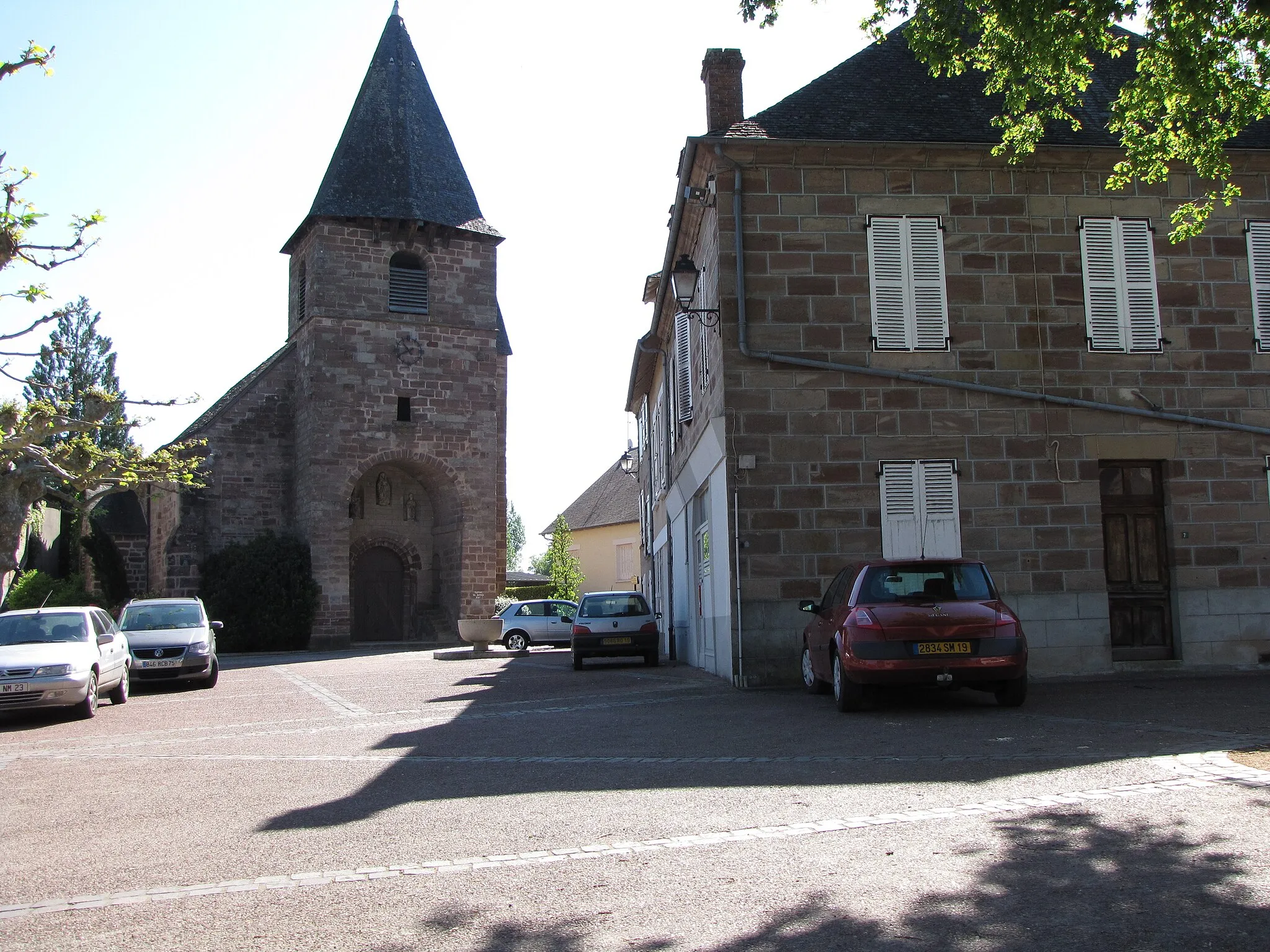 Photo showing: Église de Varetz