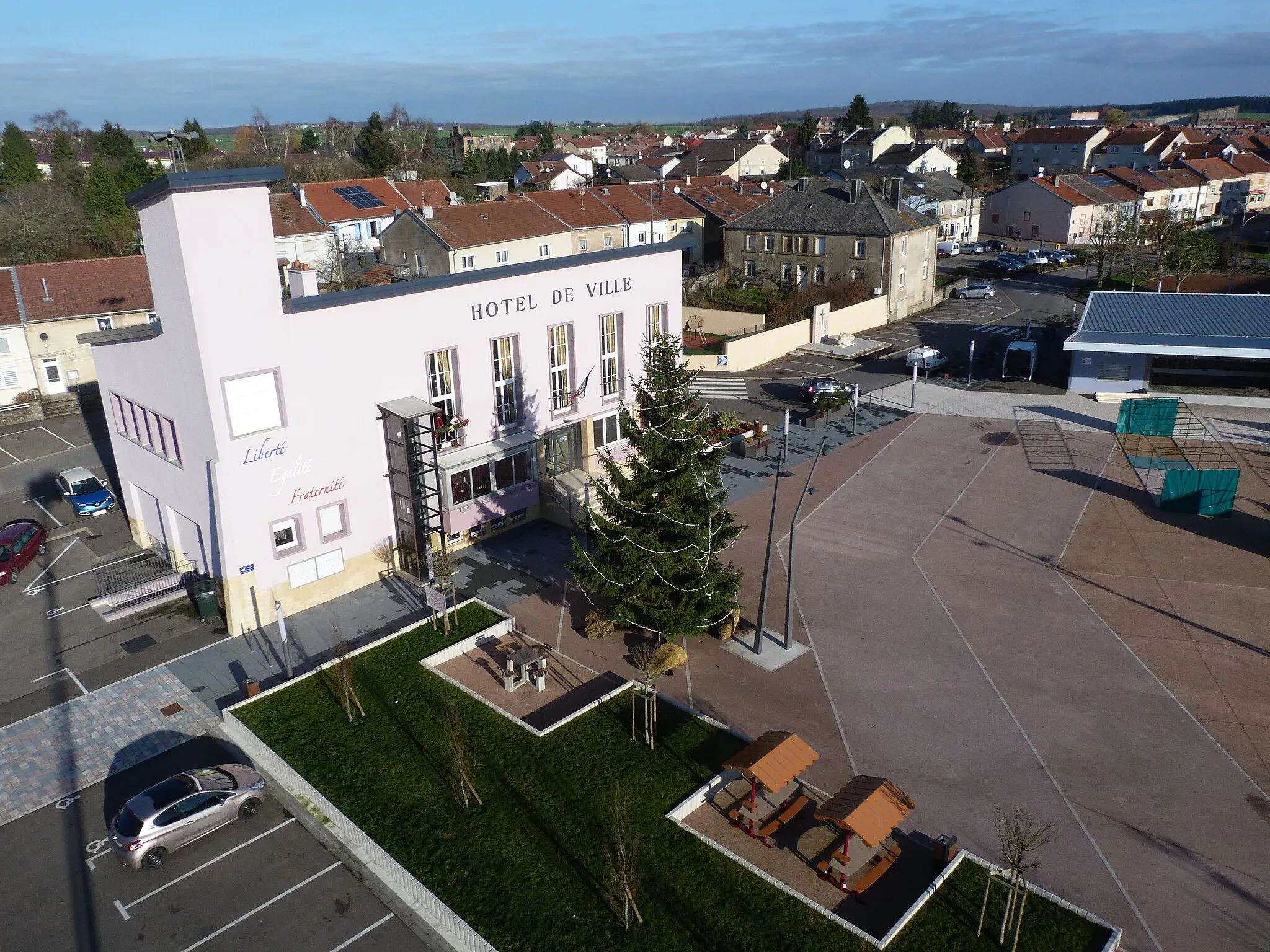 Photo showing: Place de l'Hôtel de Ville